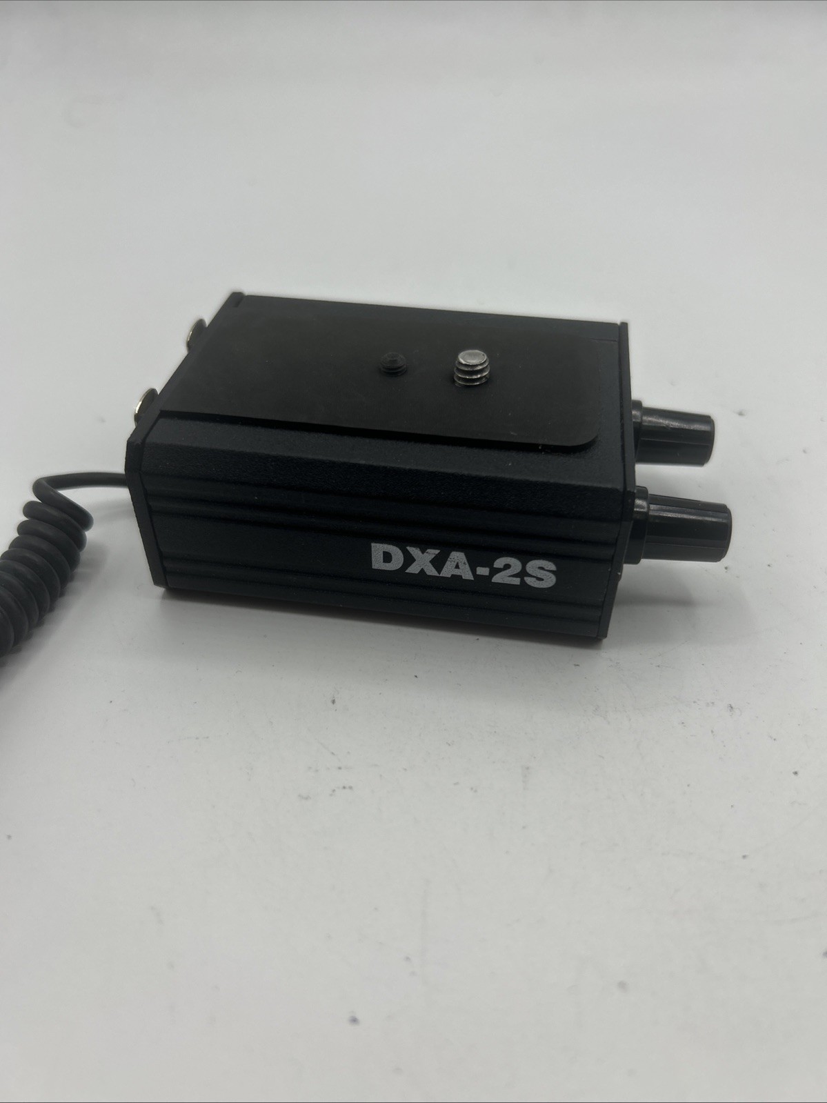 BEACHTEK DXA-2S Compact Camcorder Audio Adapter #356 UNTESTED