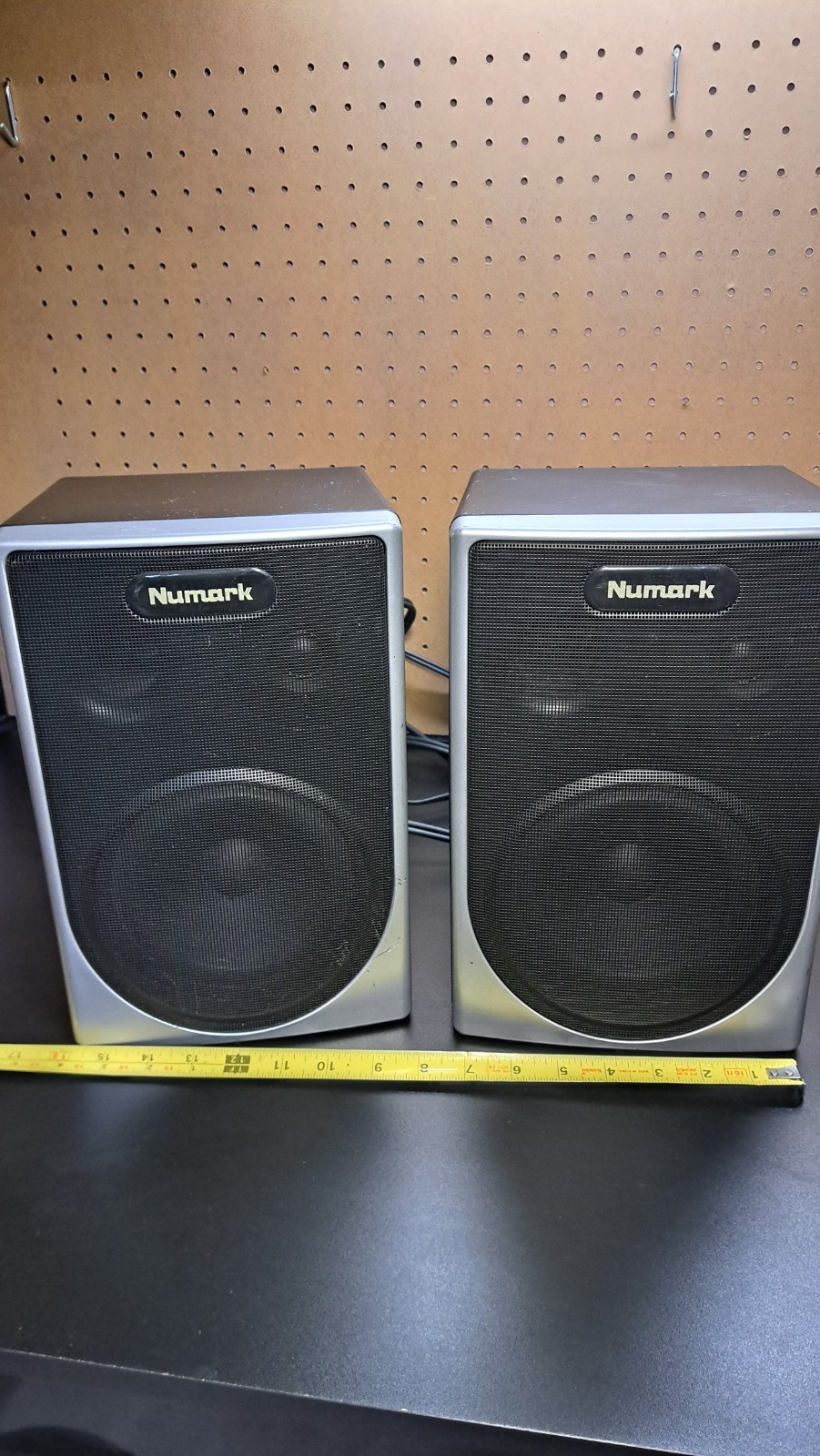 Numark M20 DJ Speakers