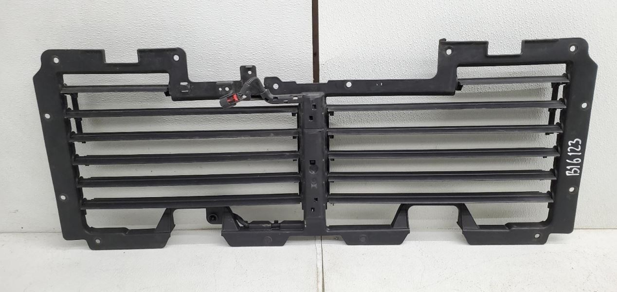 ESCALAESV 2019 Escalade Air Shutter 596979