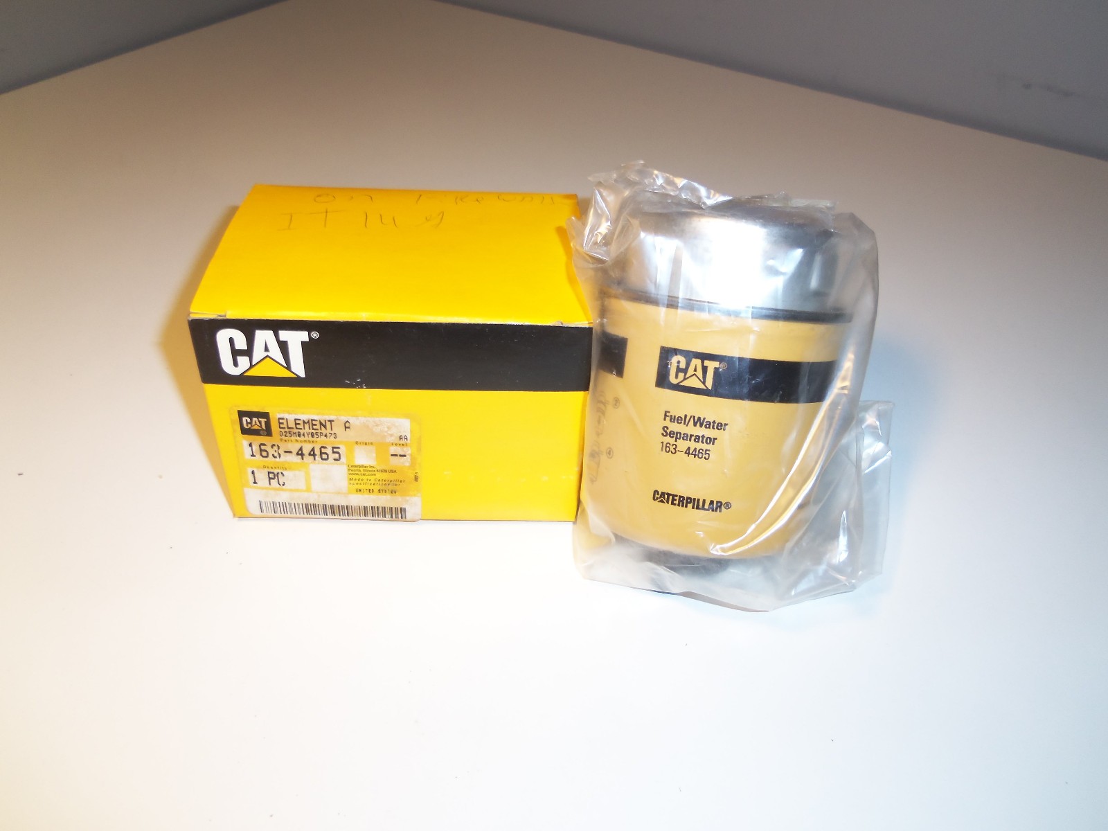 163-4465 Genuine OEM CAT FUEL FILTER ELEMENT Caterpillar 1634465