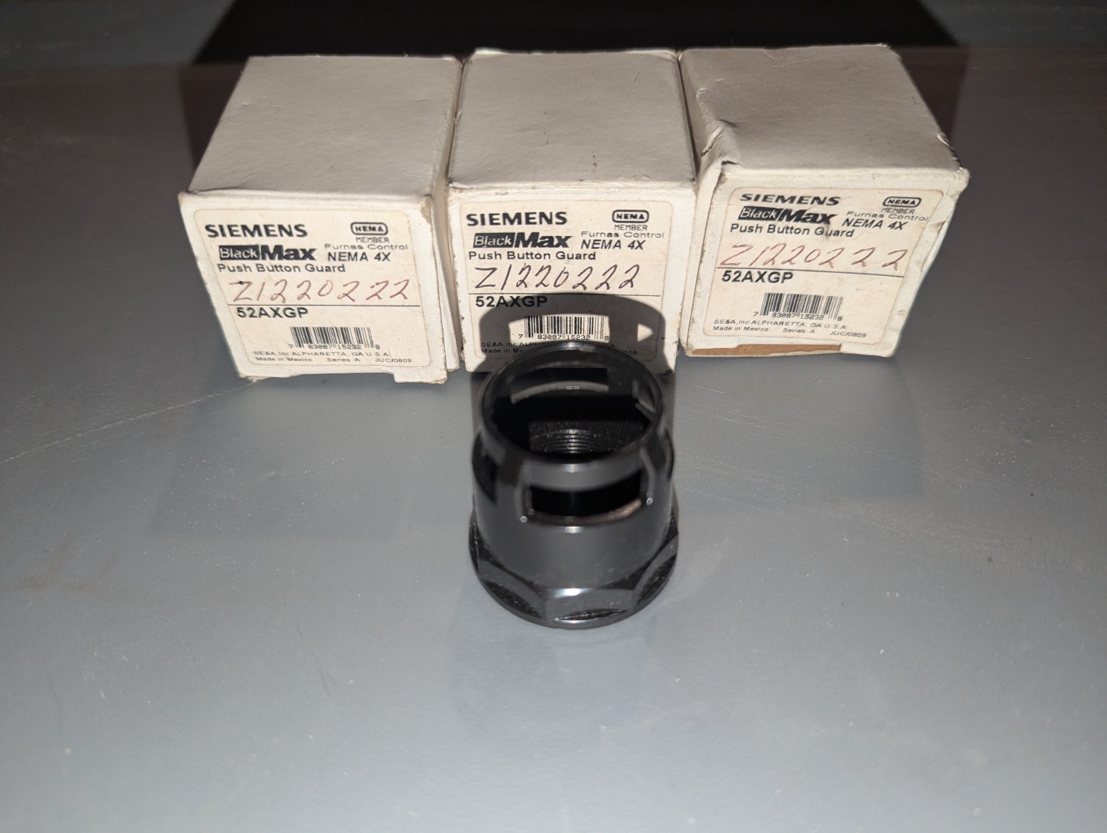 NEW LOT OF 3 GENUINE SIEMENS 52AXGP PUSH BUTTON GUARDS BLACK MAX