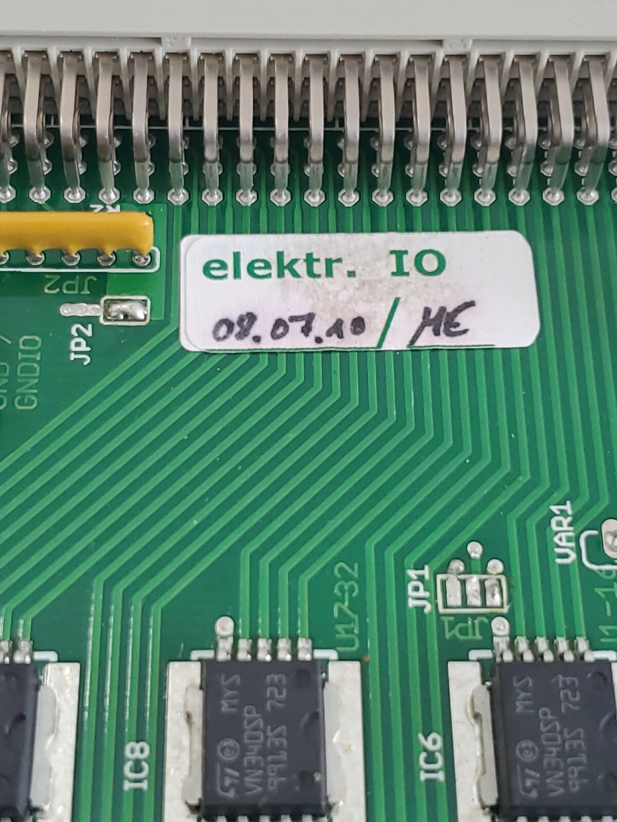 *PREOWNED* MCD Elektronik DIGOUT320PTO Output Card 113405 Computer Control Board