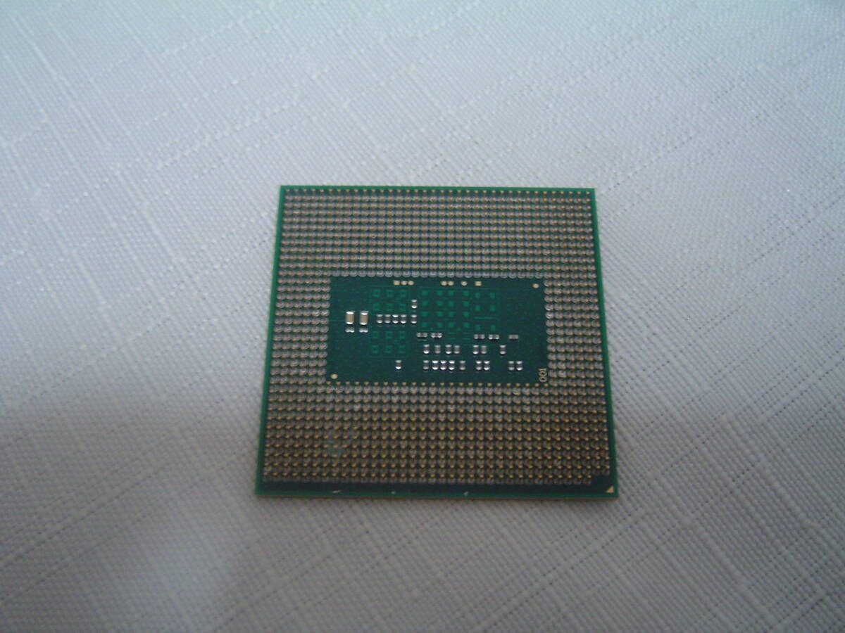 Intel Core i3 -4000M 2.40GHz 24