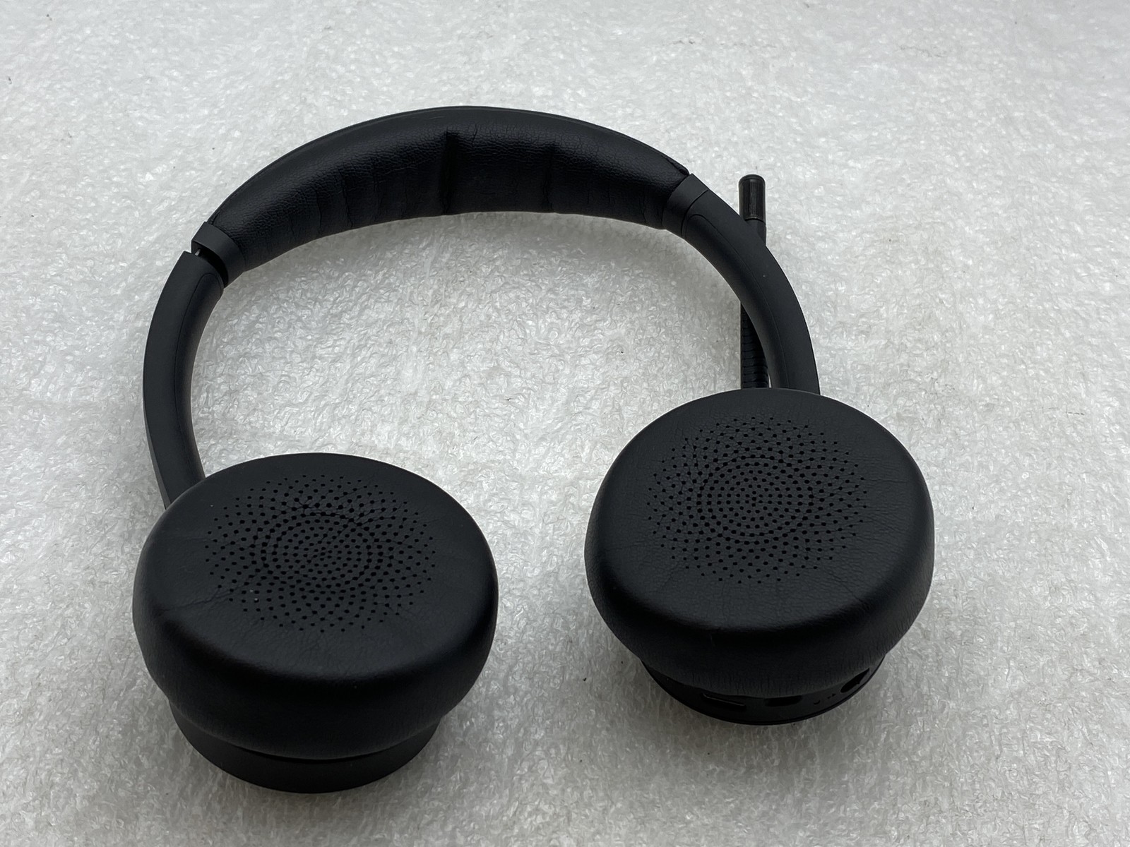 Yealink BHD702 BH70 Dual Wireless Bluetooth Headset With Mic ( HEADSET ONLY )