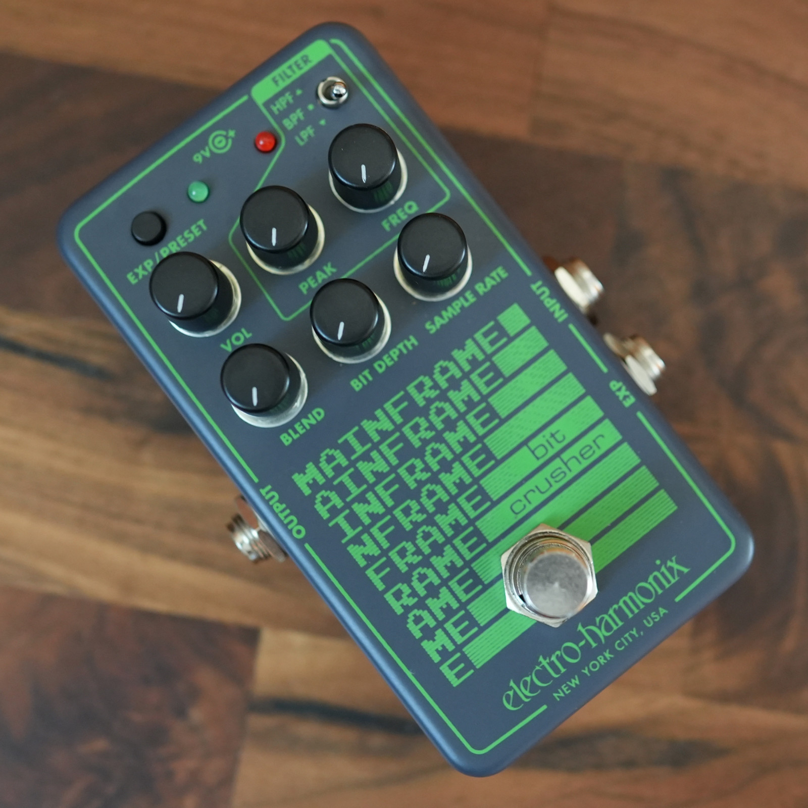 ELECTRO-HARMONIX MAINFRAME Bit Crusher guitar effects