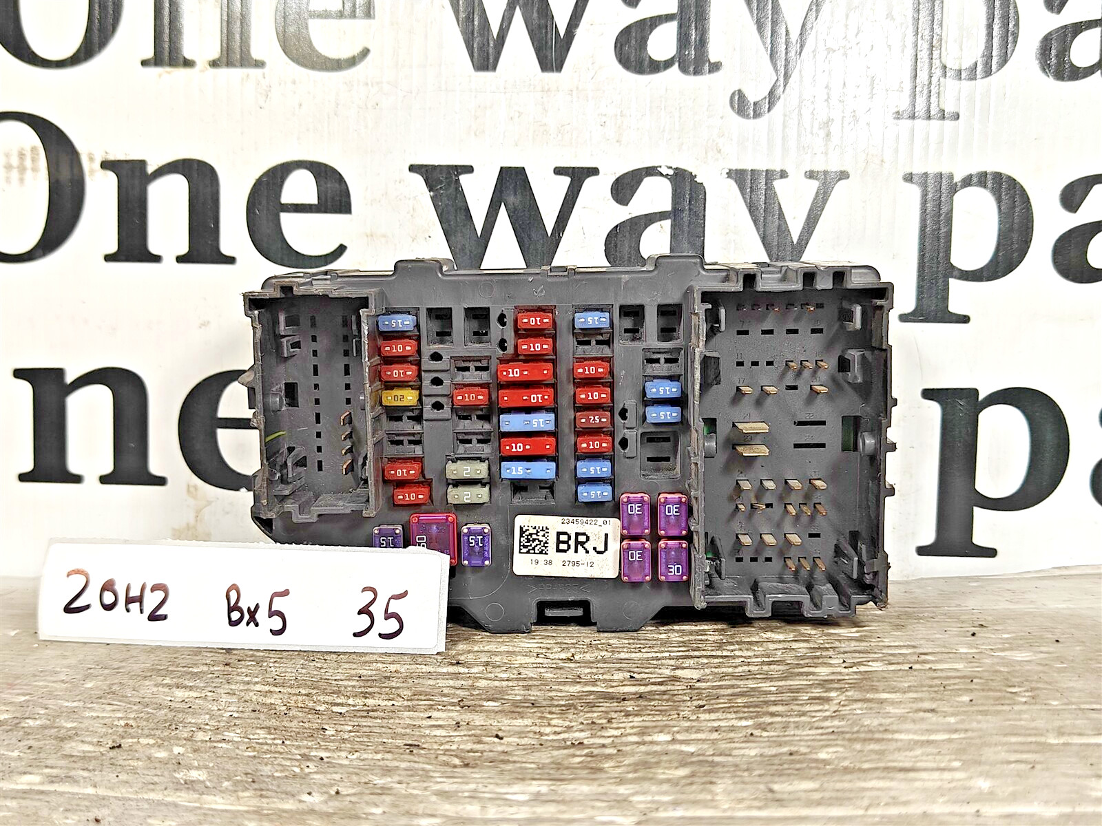 23459422 GMC Sierra 2014-2018 Front Left Cabin Fuse Box OEM 20H2 035 B5