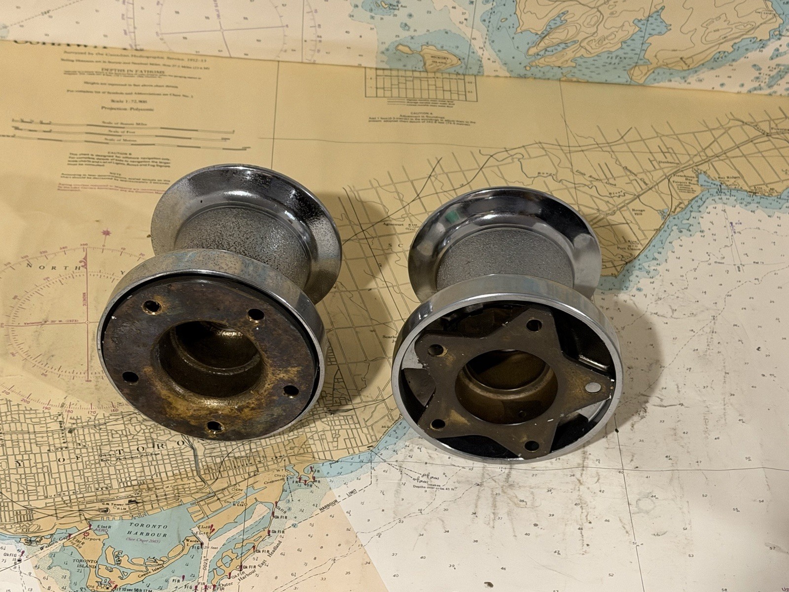 Lewmar 8 Winches Chrome On Composite