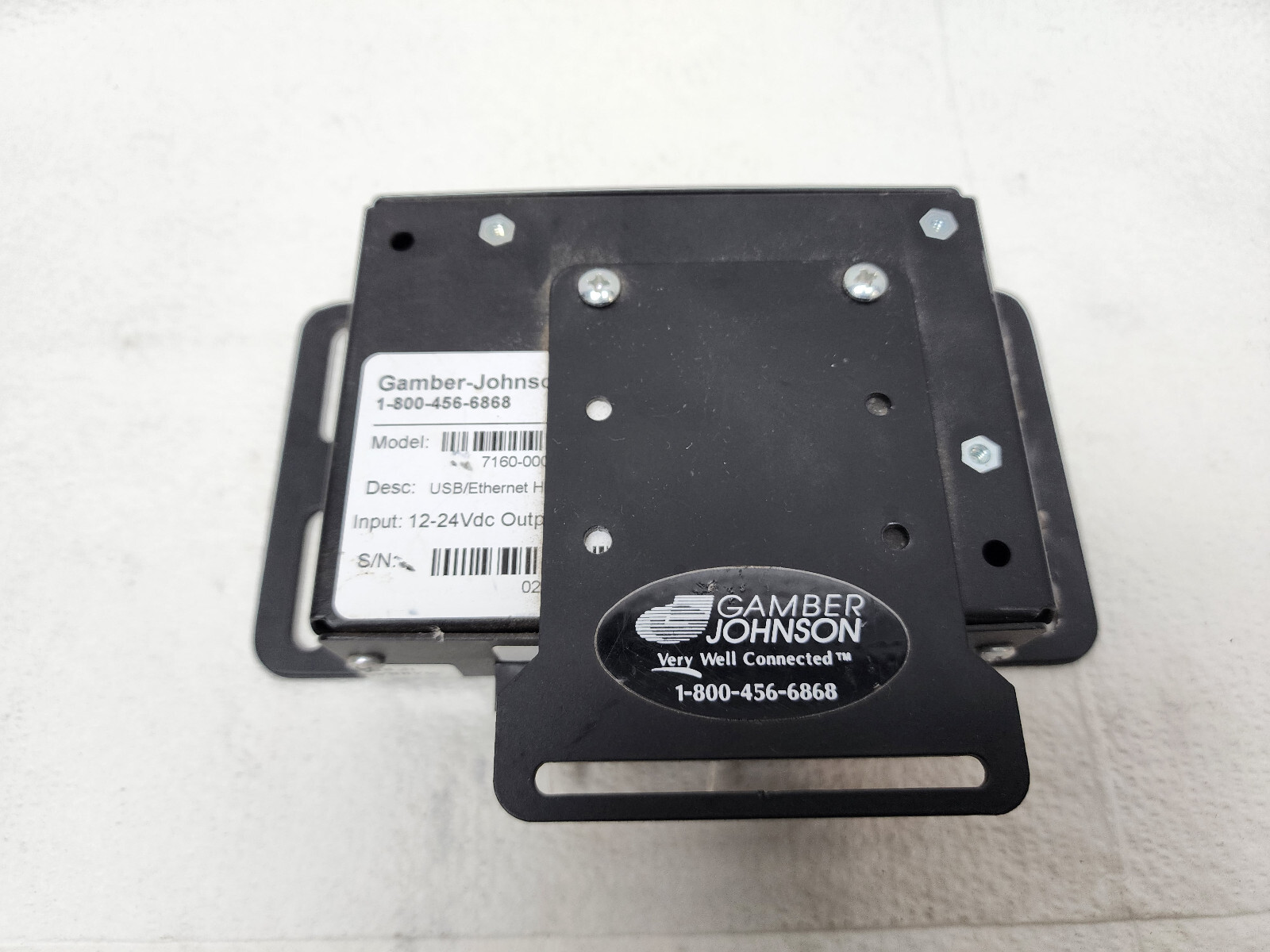 Gamber-Johnson 7160-0004 12-24 VDC USB/ETHERNET HUB Rev D&E w/ Mounting Plates