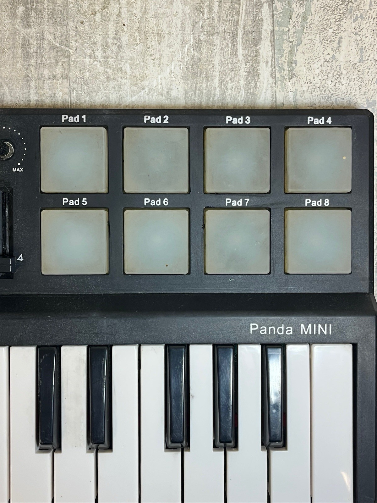 WORLDE Panda MINI 25-Key USB MIDI Keyboard and Drum Pad Controller - Tested