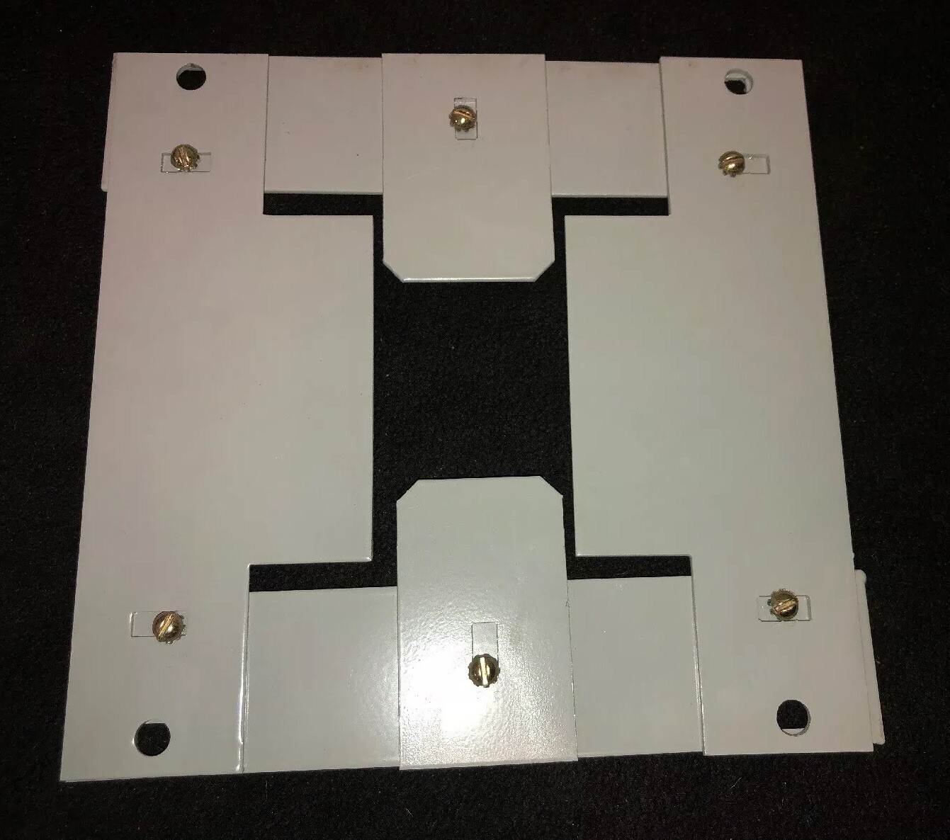 Cutler-Hammer Wall Flange 200% BUD0299G18