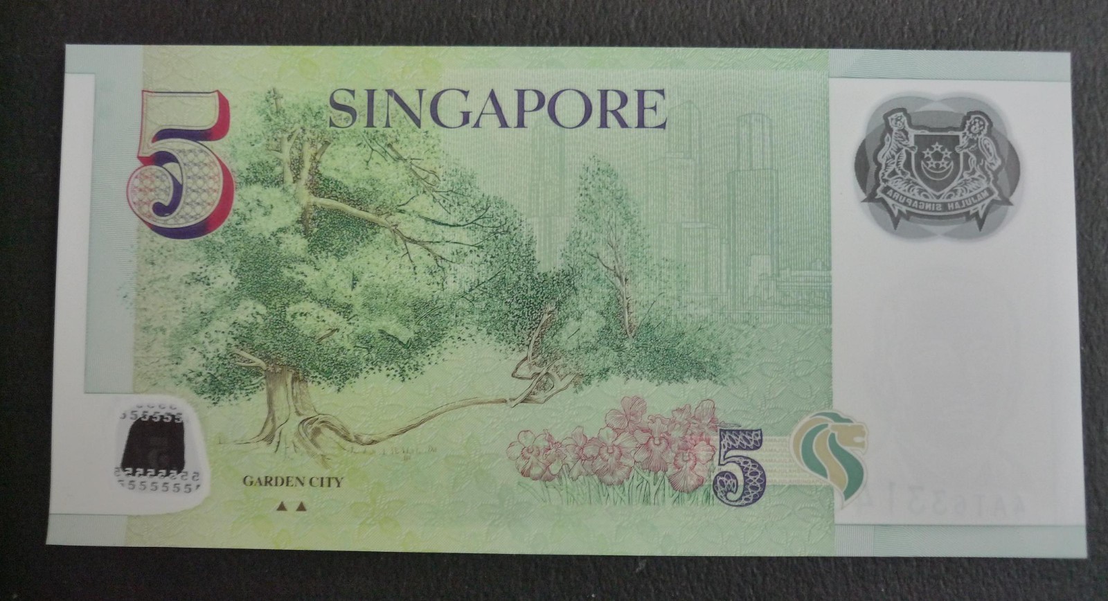 SINGAPORE 2017 PORTRAIT POLYMER $5 DOLLARS W/2 SOLID TRIANGLE New UNC