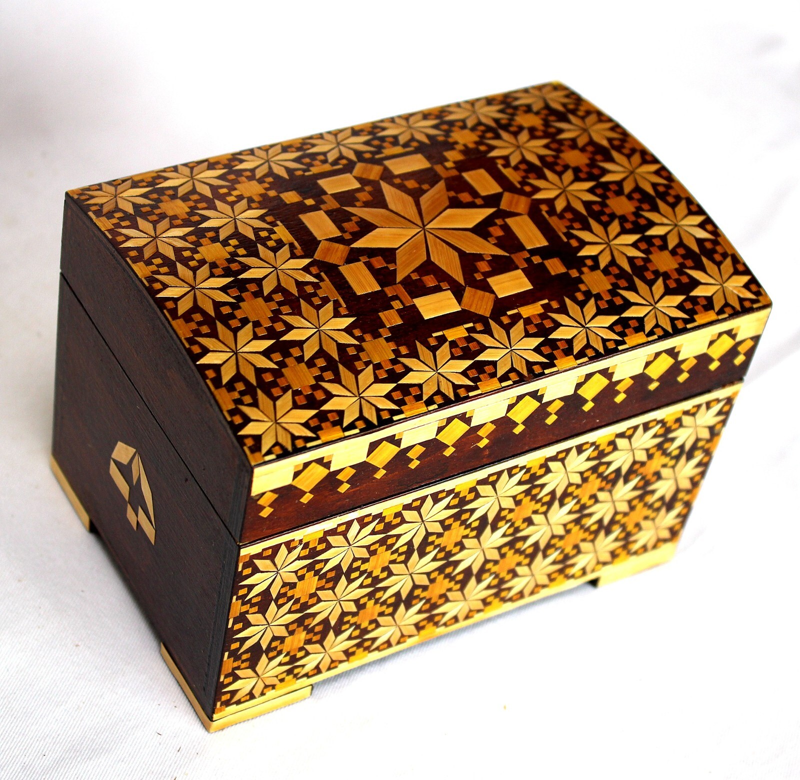 Vintage Design #20 Handmade in Belarus 1990s Fabric Lined Straw Inlay Chest #98