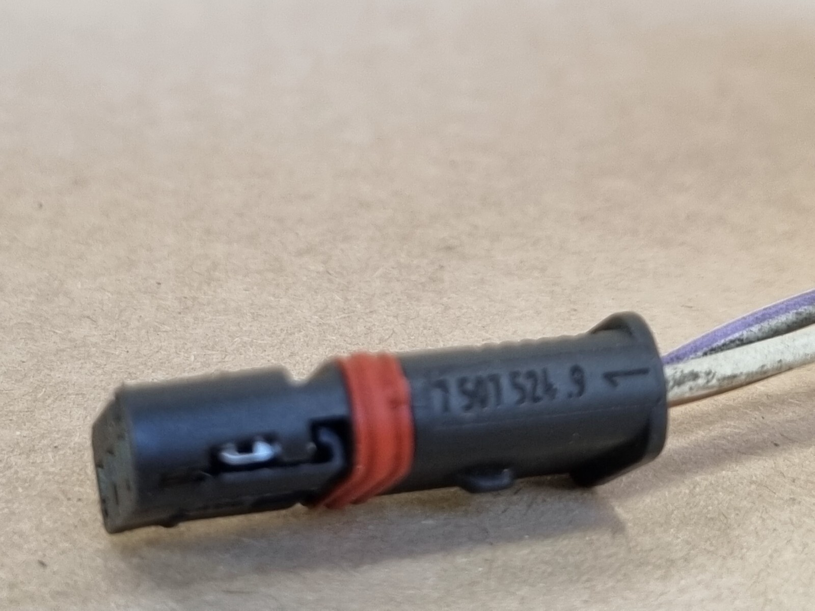 BMW Engine Wiring Loom Harness Plug Connector 7507524 3-Pin