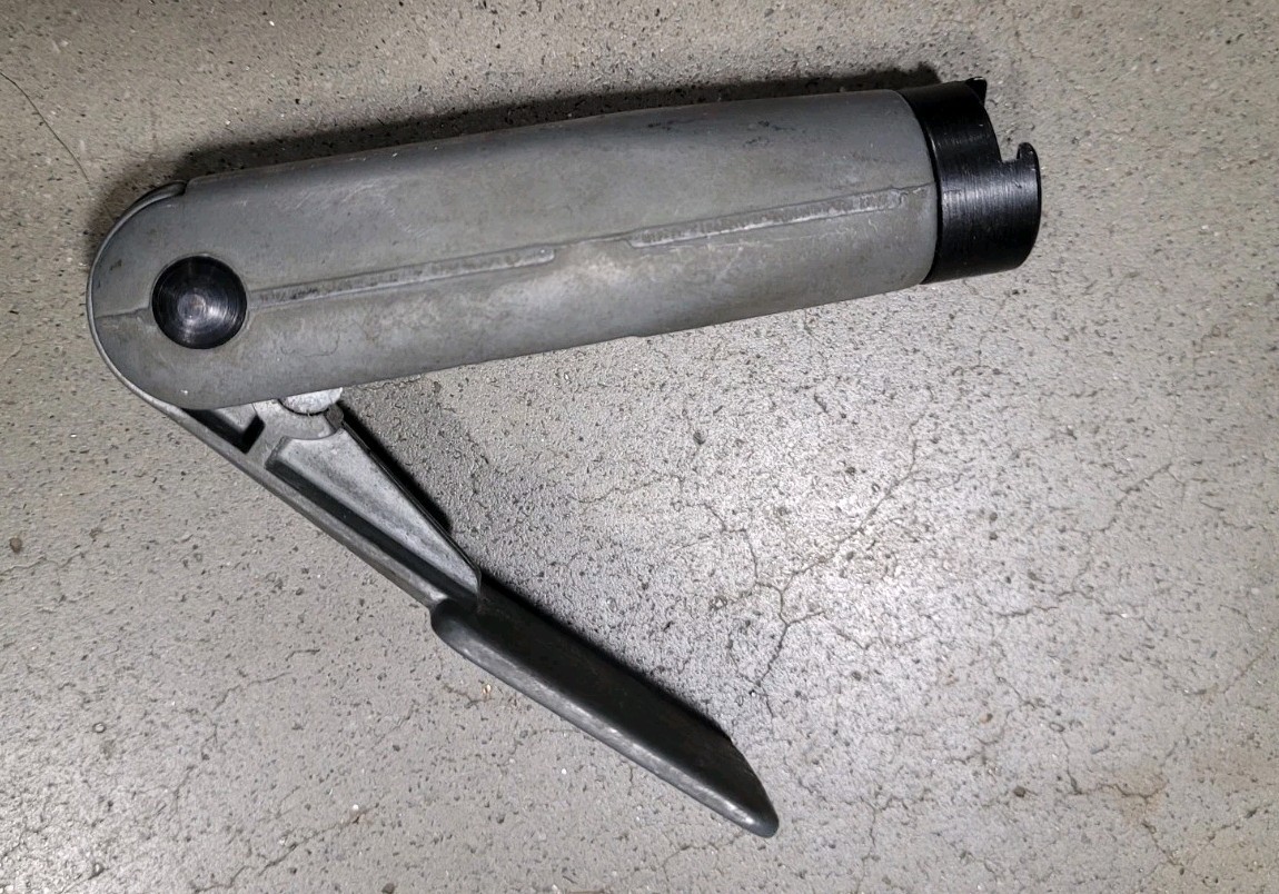 Vintage Lee hand priming tool with screw-in "C" shell holder- 30-30 Class