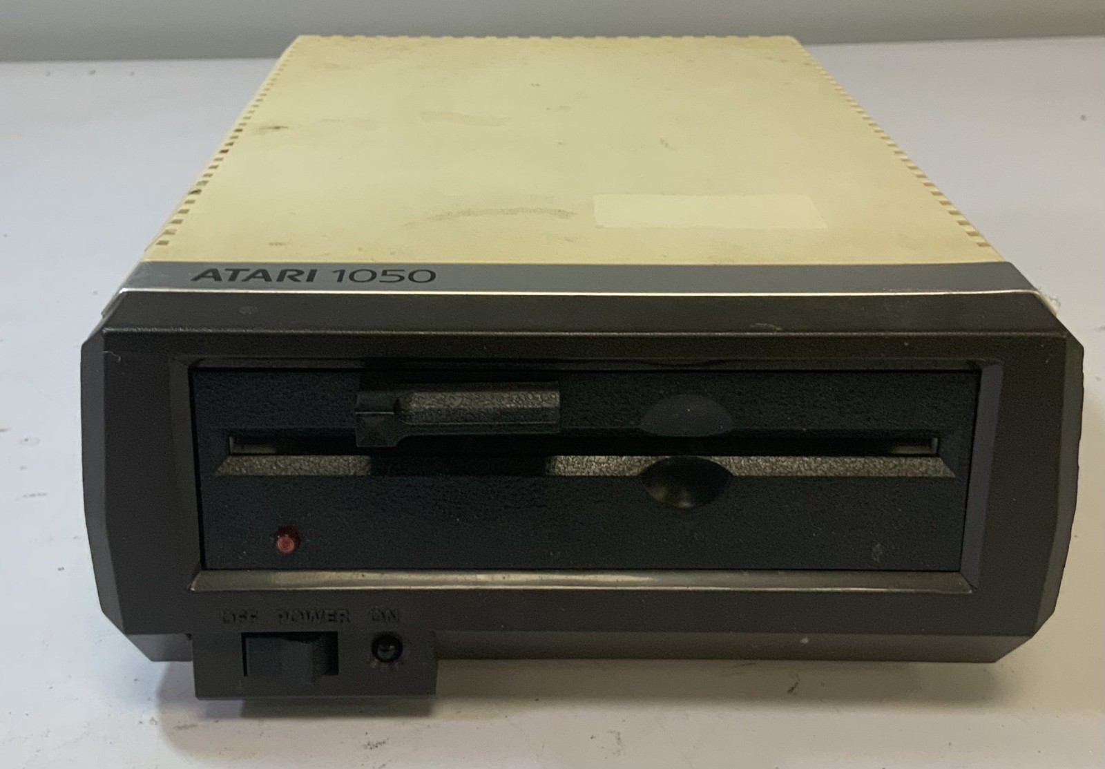 Atari 1050 External Disk Drive, White "K7A"