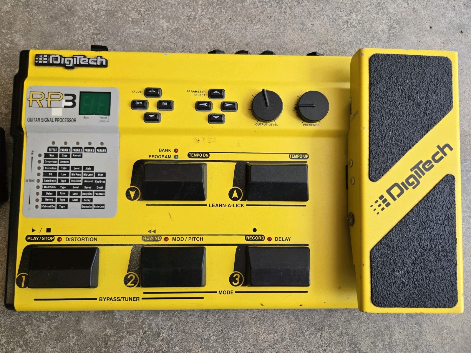 Vintage DigiTech RP3 Guitar Signal Processor Multi Effects Pedal - Tested