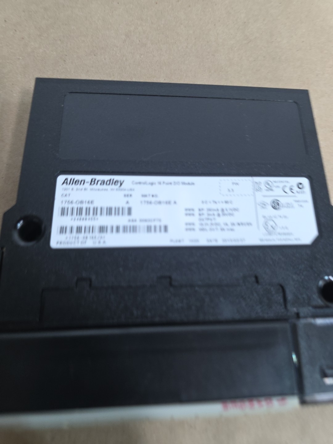 Allen-Bradley 1756-OB16E ControlLogix 16 Point Digital Output Module