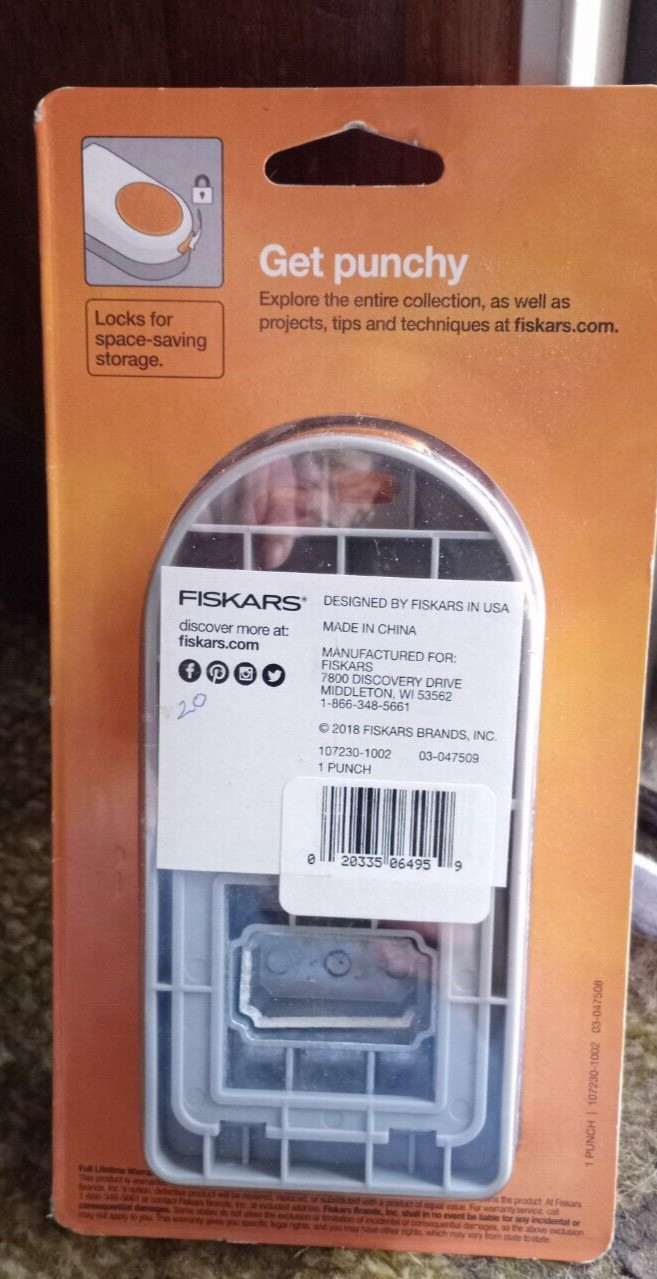 Fiskars 107230-1002 Cuts Thick Materials 1.5" LABEL Shape Punch