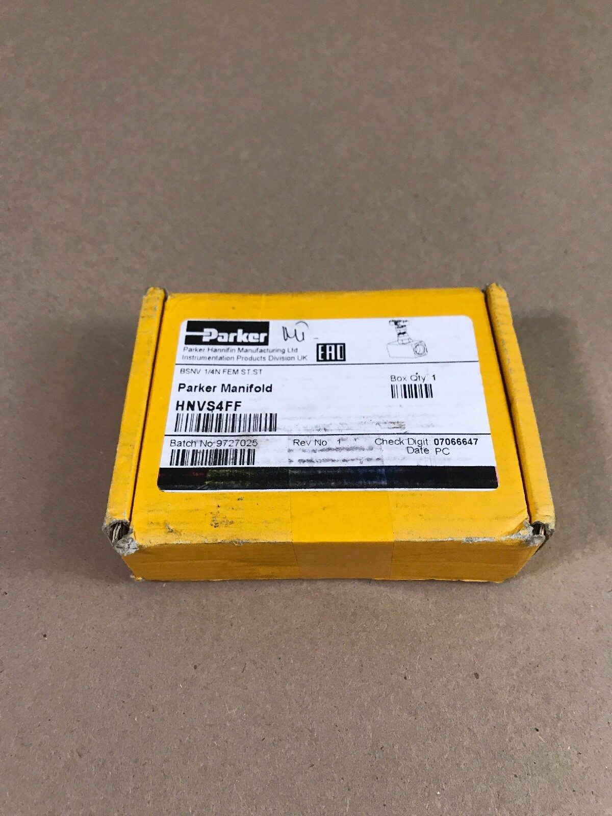 1/4" NPT 6000 PSI SS Needle Valve Parker HNVS4FF
