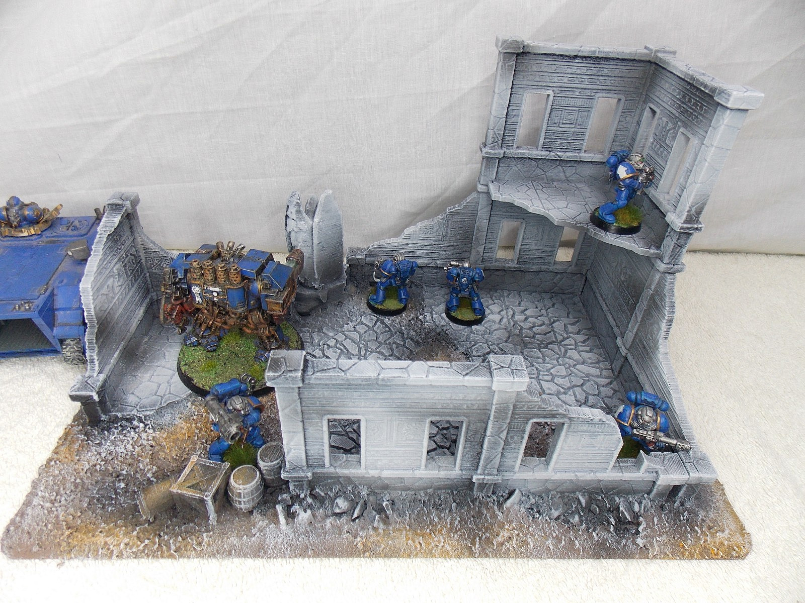 WARGAMING TERRAIN PAINTED BUILDING