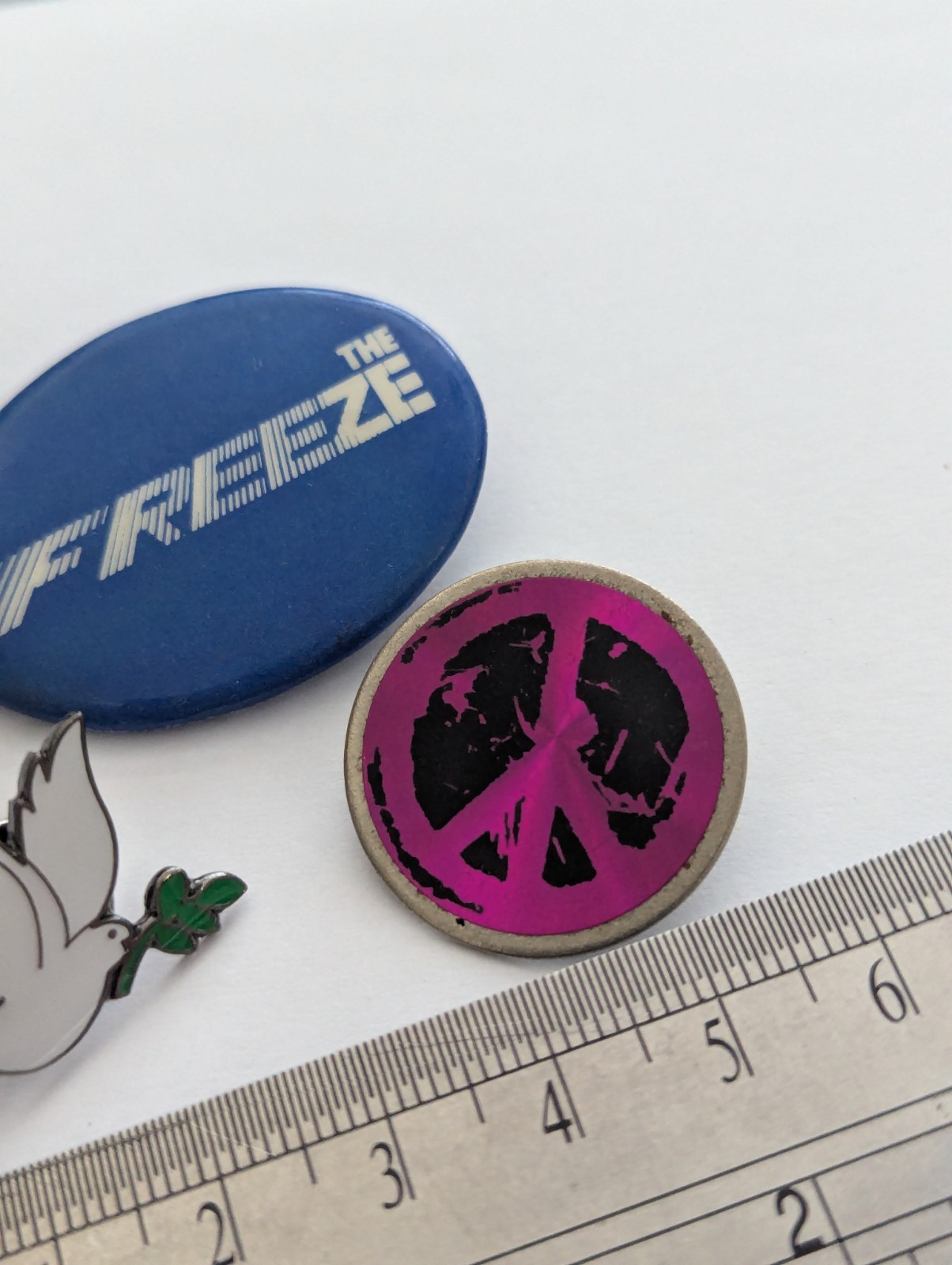 Anti Nuclear CND Peace Dove Pin Badges