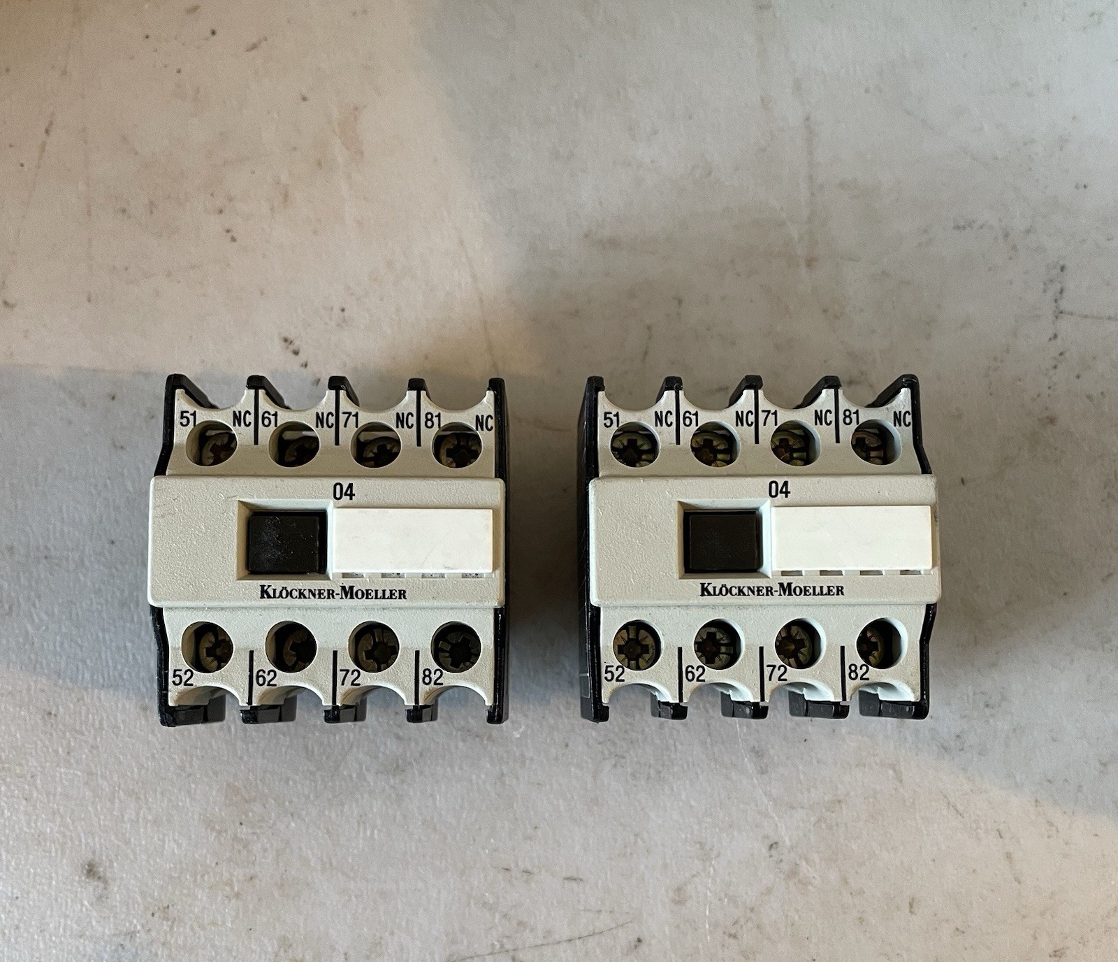 Lot Of 2! Klockner Moeller 04 DIL Auxiliary Contact Block