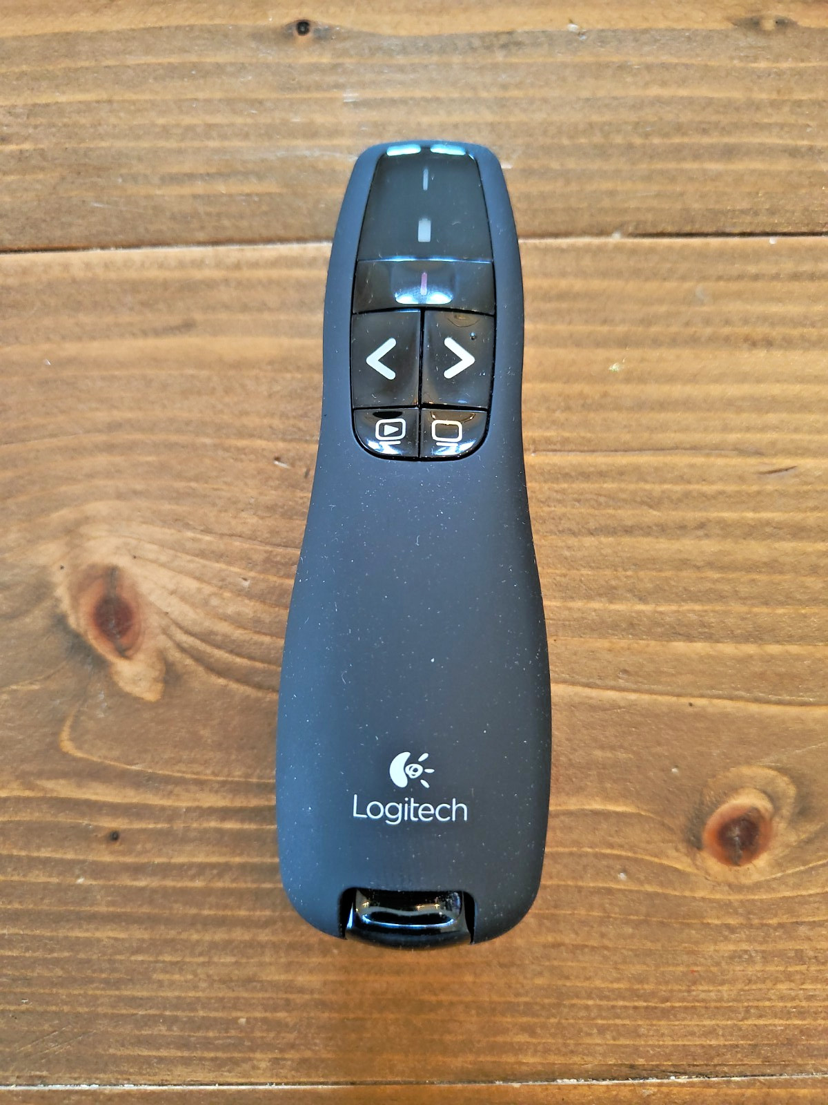 Logitech Wireless Presenter Remote w/ USB Receiver & Case – Black – Excellent