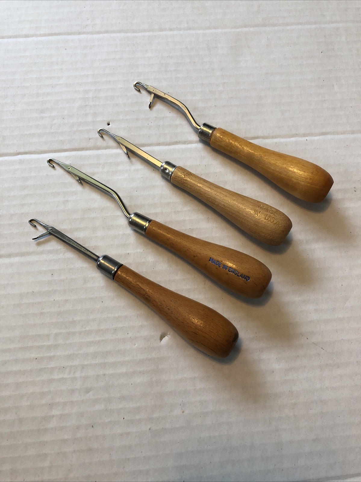 Vintage Lot of 4 Latch Hook Pull Rug Tools Wood Handles Hero Fez