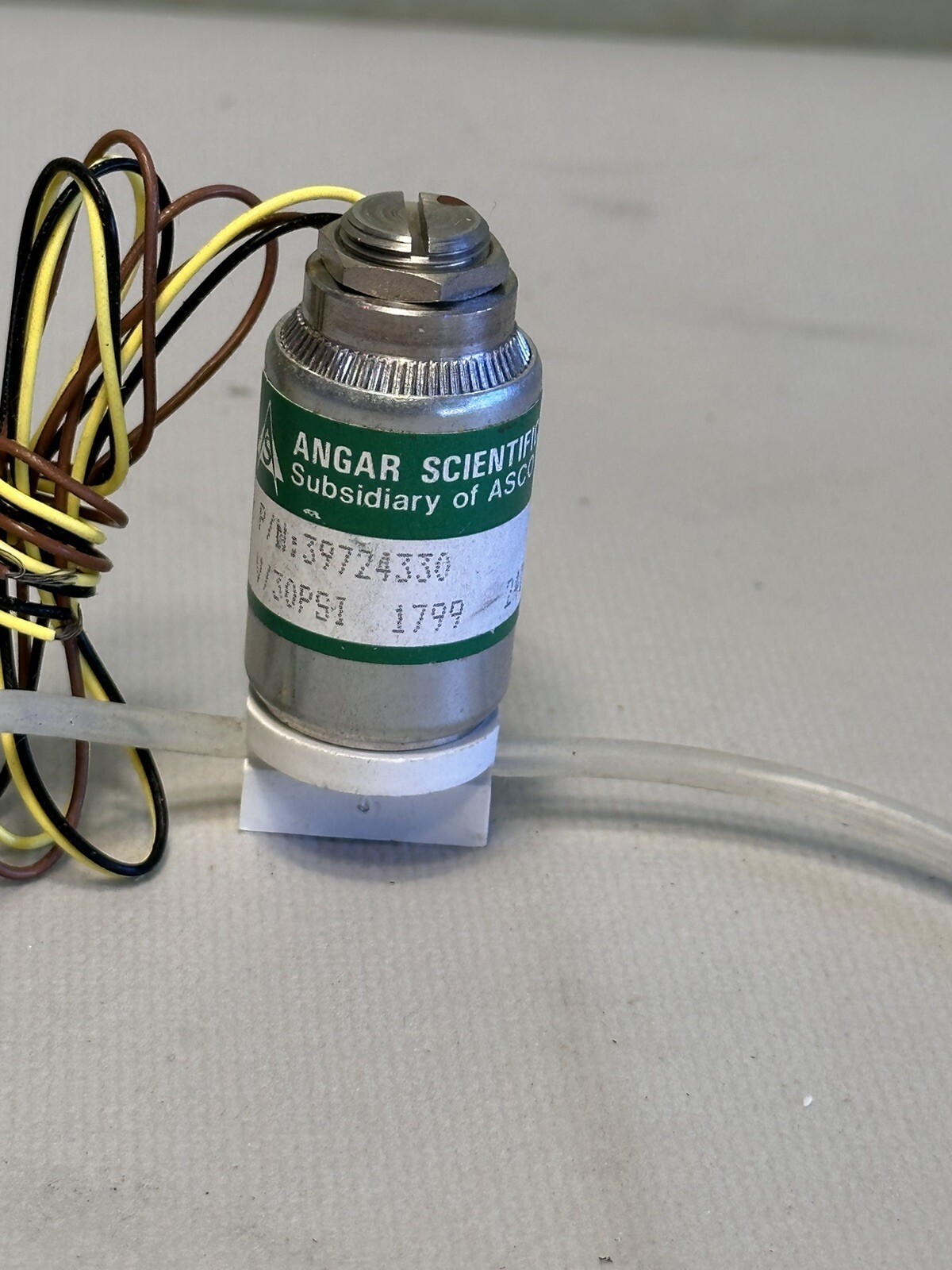 Angar Scientific 39724330 30psi 24v-dc 1/8in Solenoid Valve