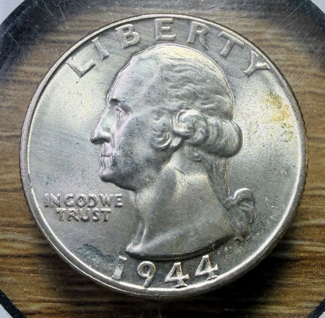 1944-P Washington Quarter - Actual Coin Shown - Free Shipping & Tracking INV#610
