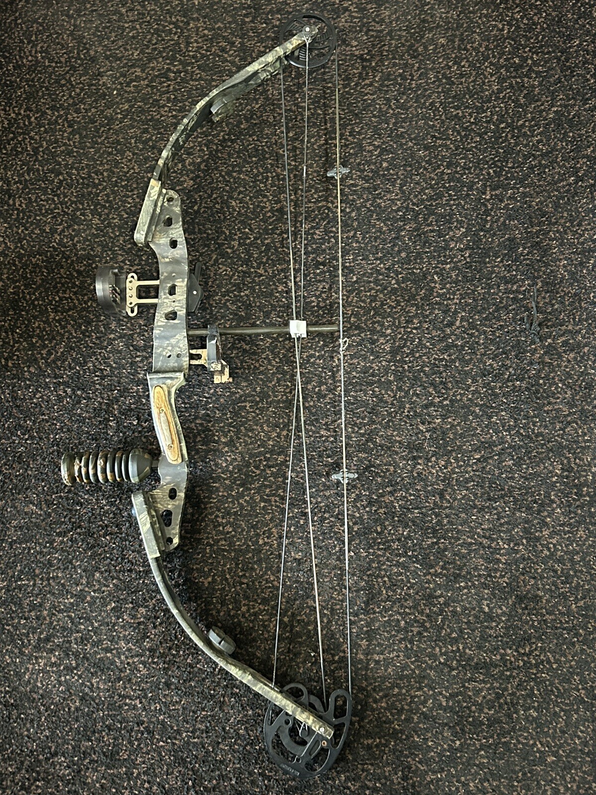 Used Bowtech Stalker - Right Hand - 65lb - 28" - Advantage Camo