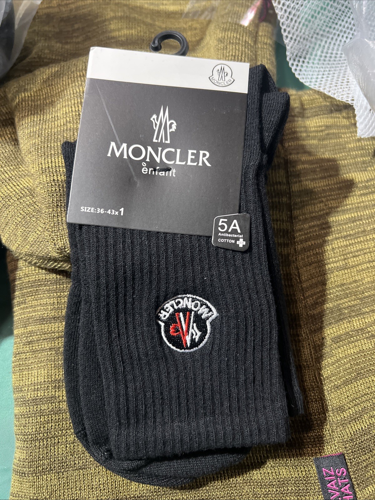 Brand New Moncler Socks, Enfant Size 36-43x Men’s 4-9 US Woman’s 5-11.5
