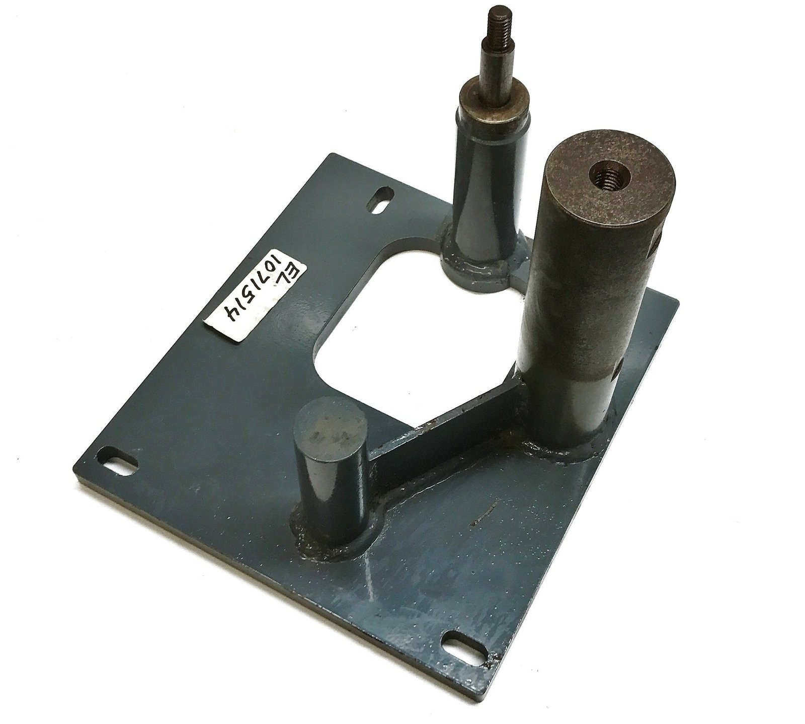 Elgin Left Side Tow Bracket Weldment 1071514 NOS