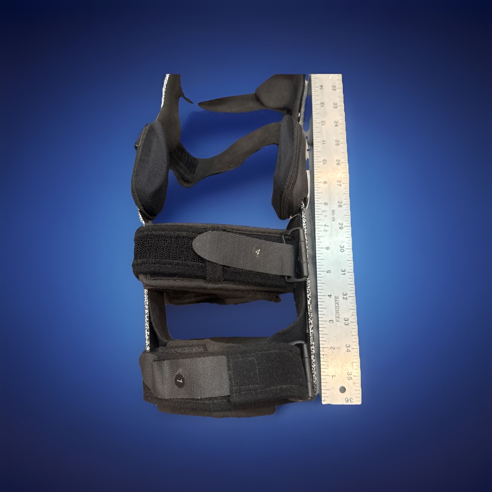 DonJoy Hinged Knee Brace ACL PCL Ligament Support Adjustable Left Medium