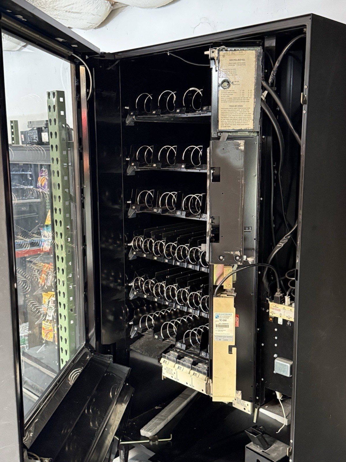 Automatic Products Snackshop 113 Refurbished Fully Tested