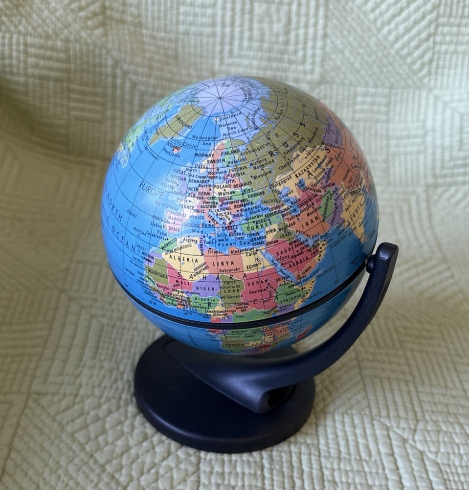 Desktop Rotating Replogle World Globe 5 1/2" x 4" Dual Direction Spin