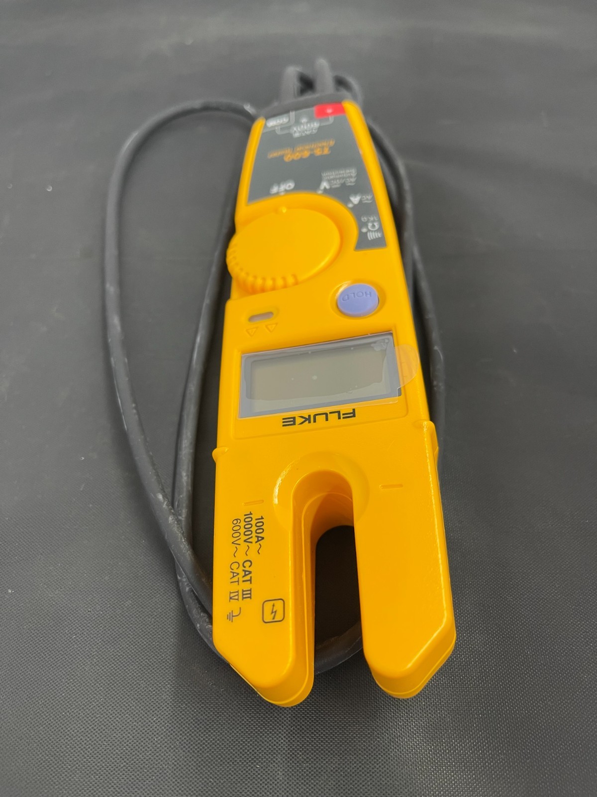 Fluke T5-600 Electrical Voltmeter, Continuity and Current Tester - Open Box