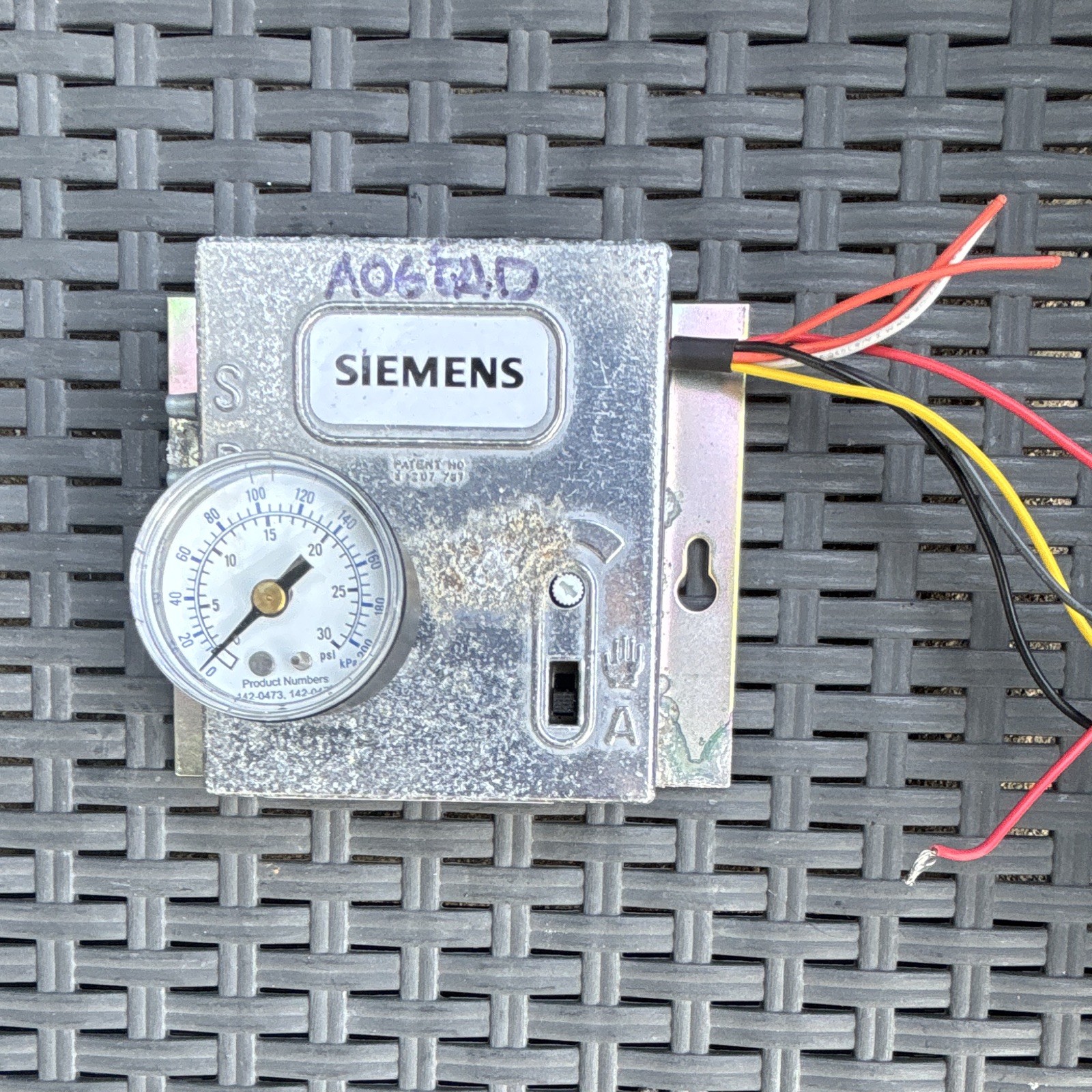 Siemens AOP Transducer Panel Mount 24 VAC Corded Electric MPN 545-113