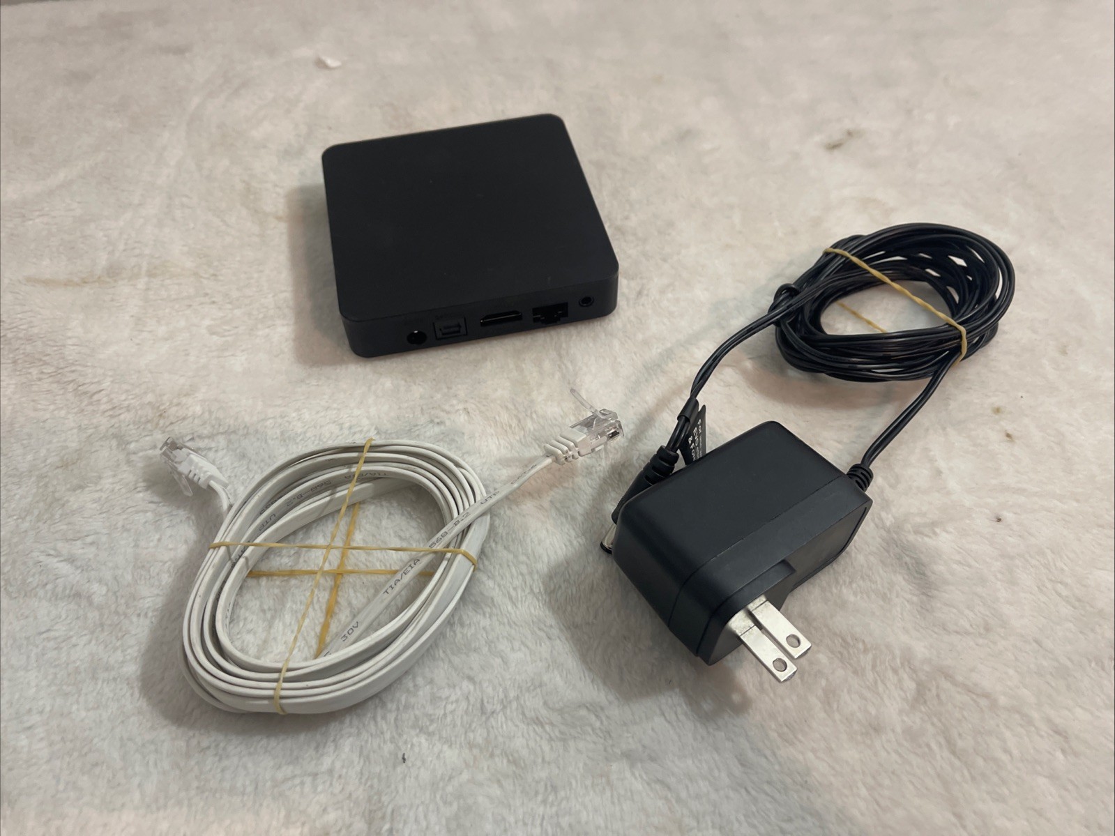 Evo Force 1 - 4K Android TV Set - Top Box (Model ipa2112hdw) With Cable