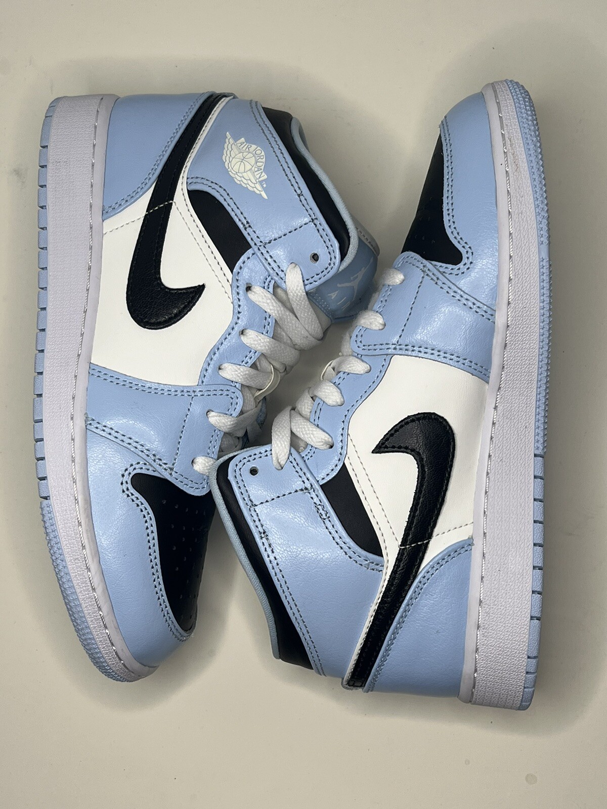 Jordan 1 Mid Ice Blue Sz 6.5 y