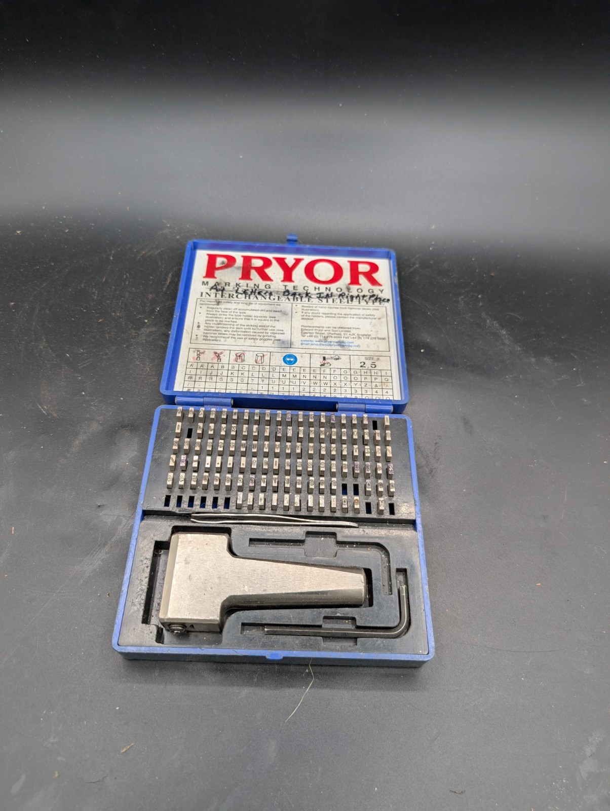 Pryor Interchangeable Steel Type Metal Stamping Kit Size 2.5 Sheffield England