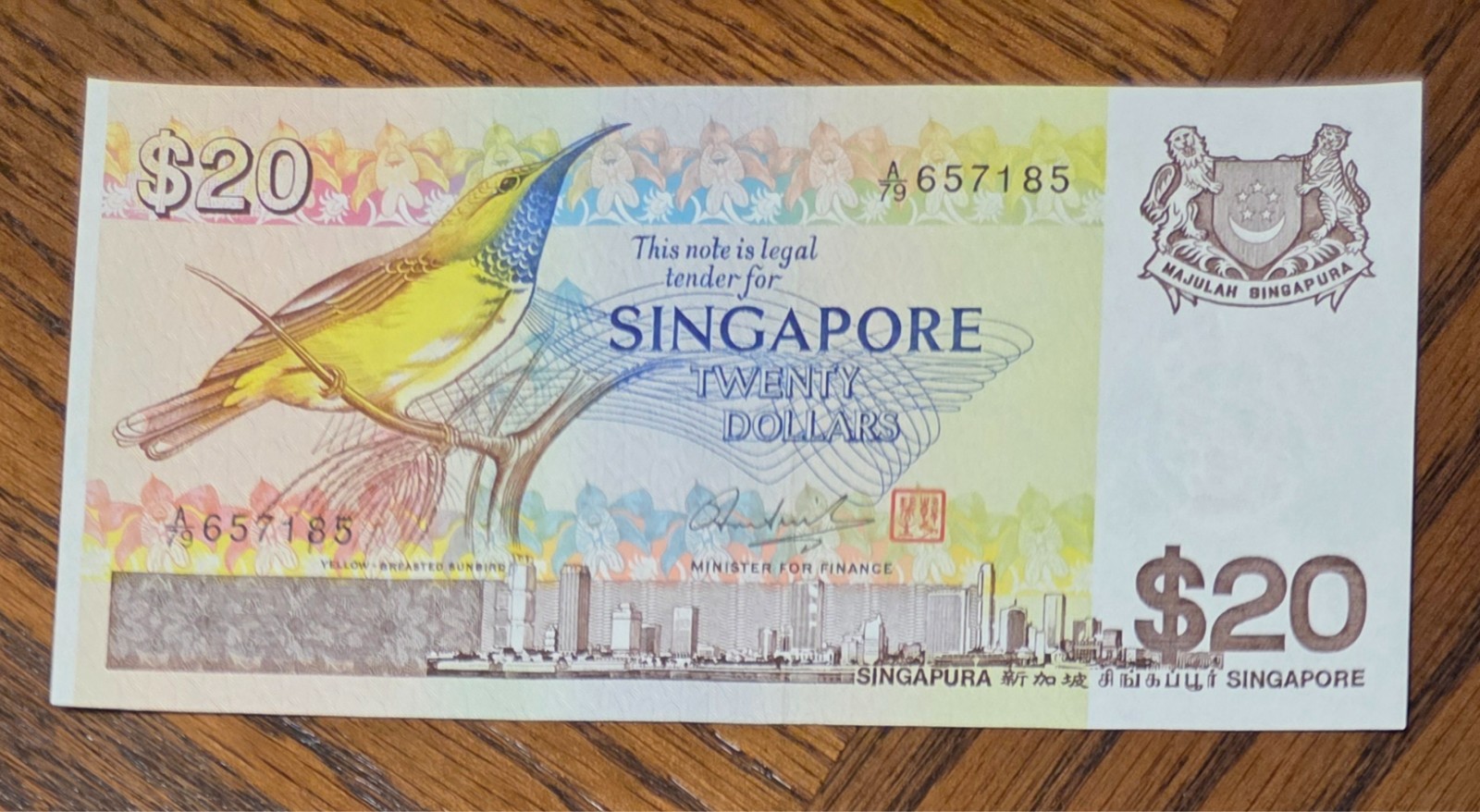 Singapore 20 dollars 1979. AUNC banknote.