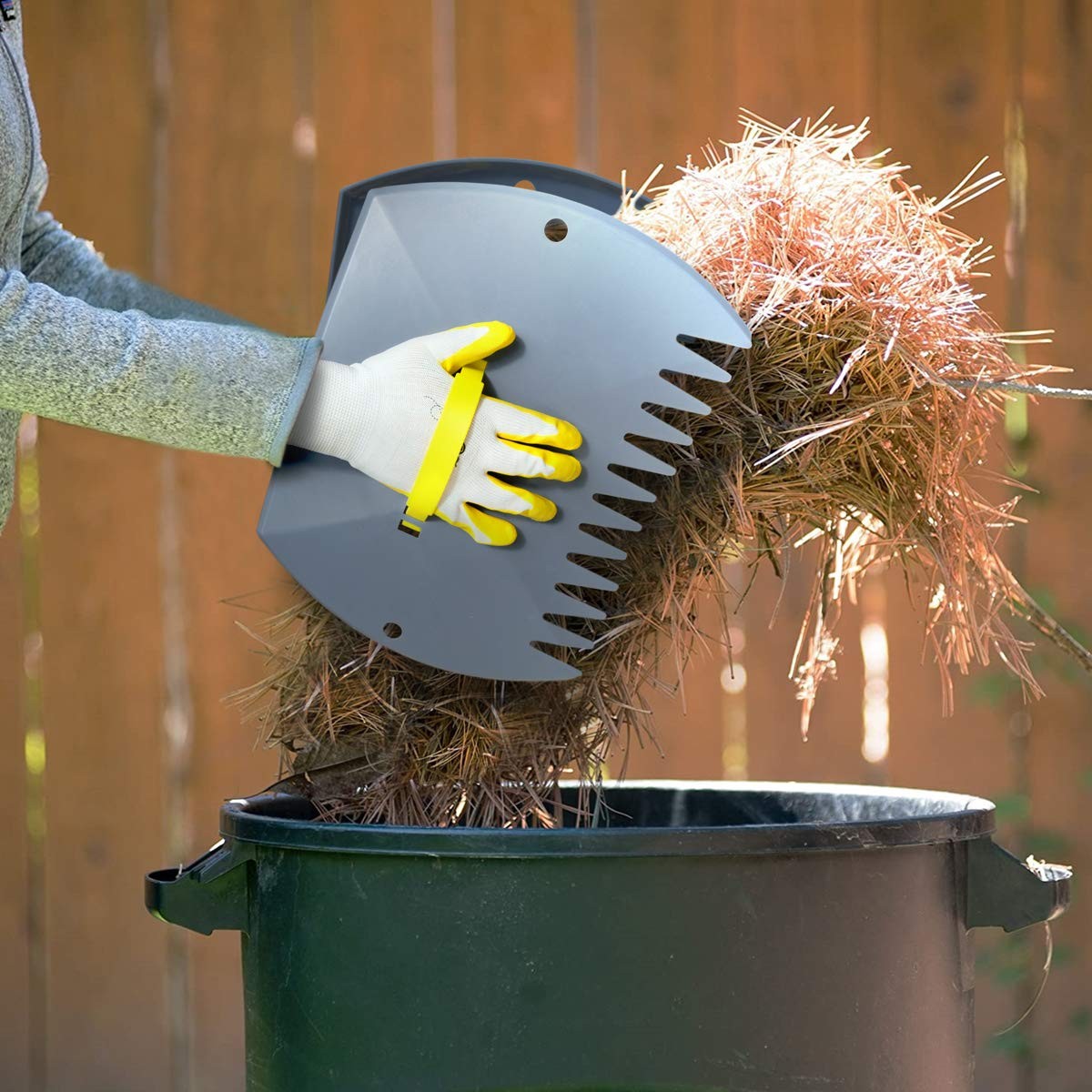 Leaf Scoops and Claws, Lightweight Leaf Grabber Claws, Yard Scoops for Leaves...