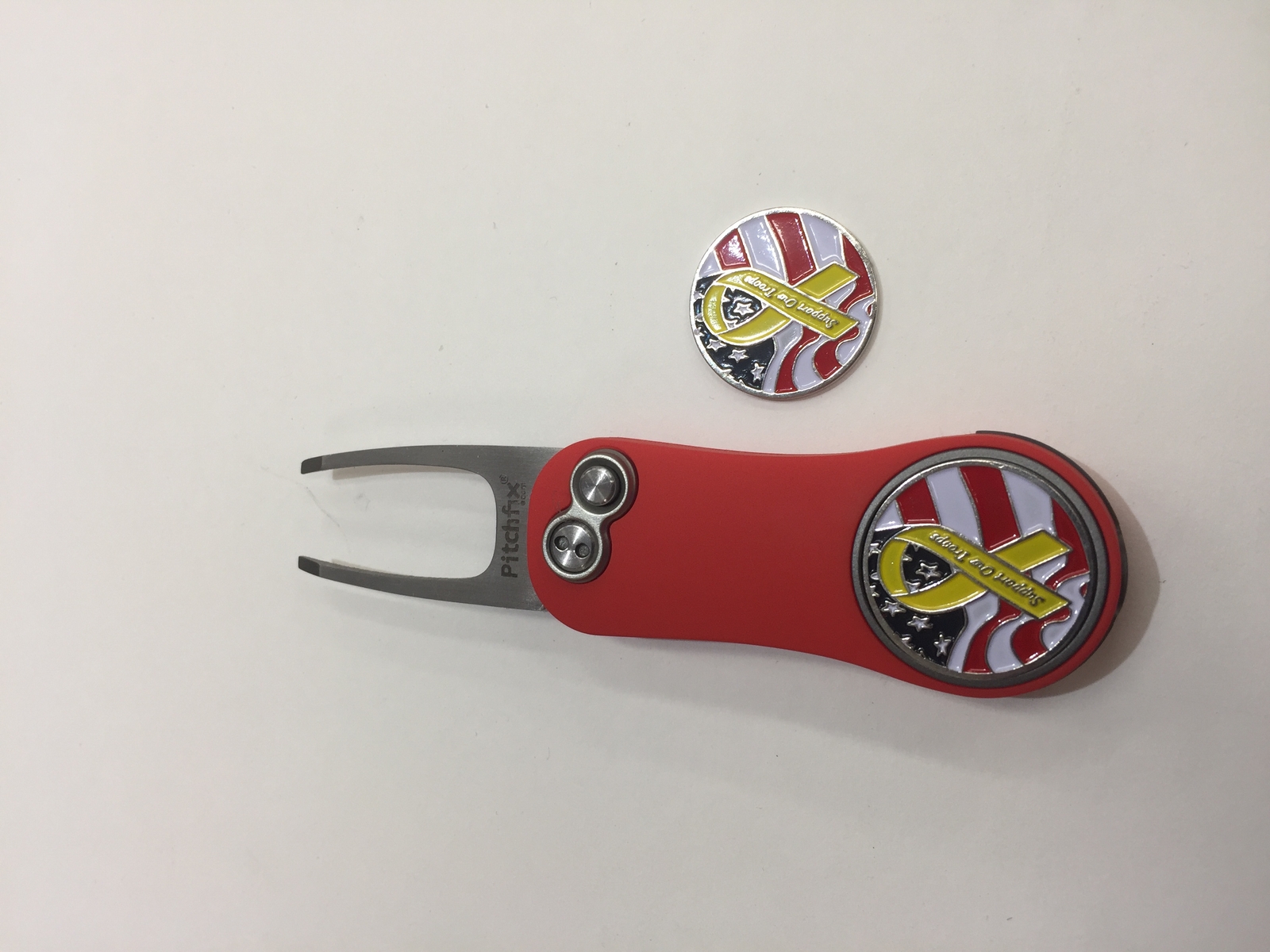 Pitchfix Hybrid 2.0 Switchblade Divot Tool with 2 USA Support Troops