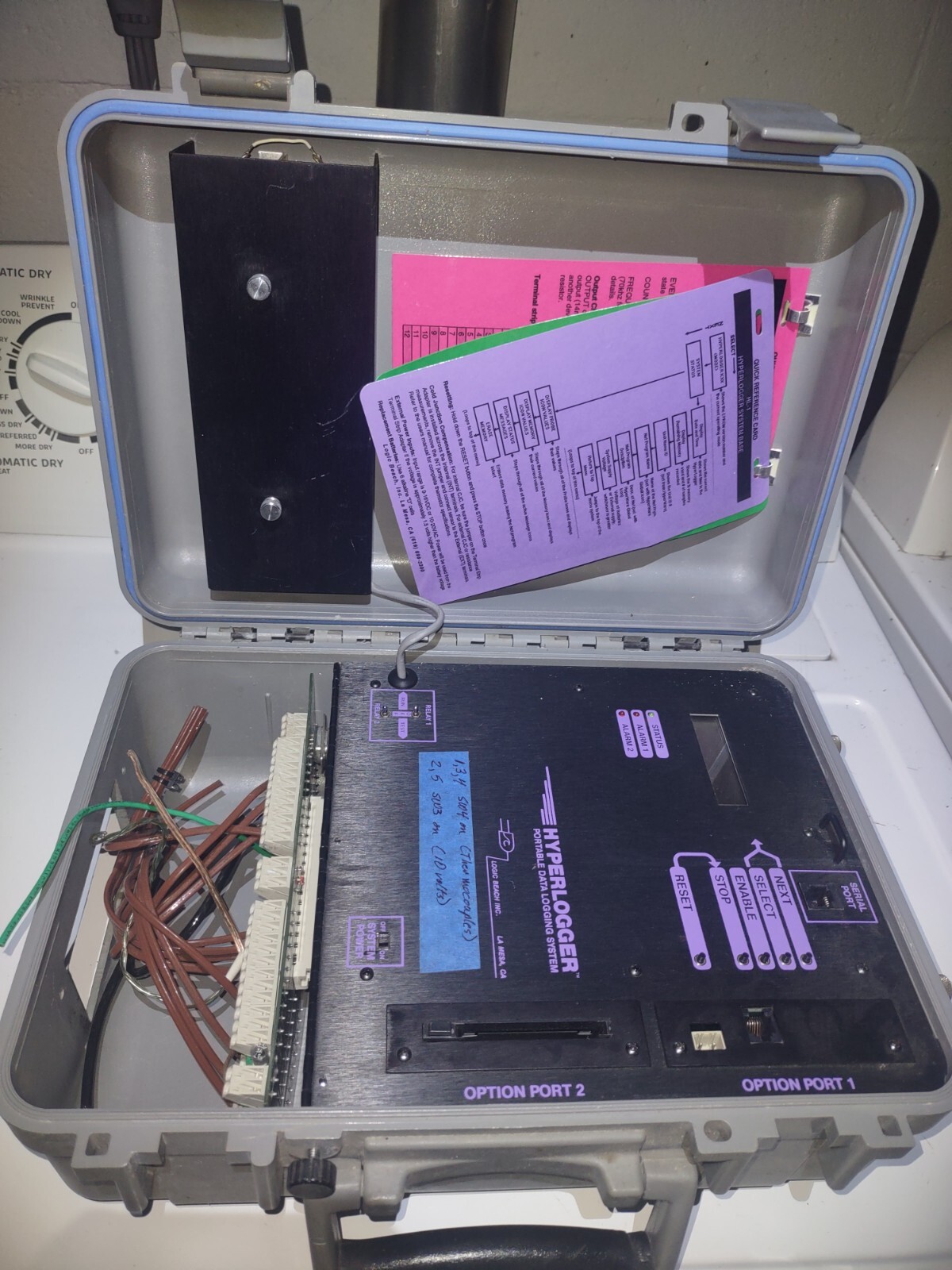 LOGIC BEACH HYPERLOGGER PORTABLE DATA LOGGING SYSTEM