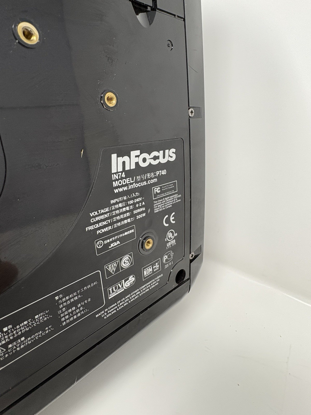Infocus IN74 Model P740 DLP Projector