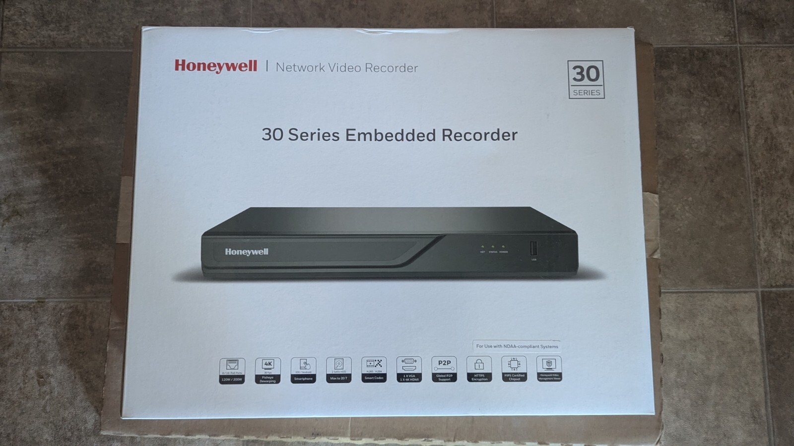 Honeywell HN30160204 30 Series 4K 16-Channel H.265/H.264 PoE NVR, 4TB HDD
