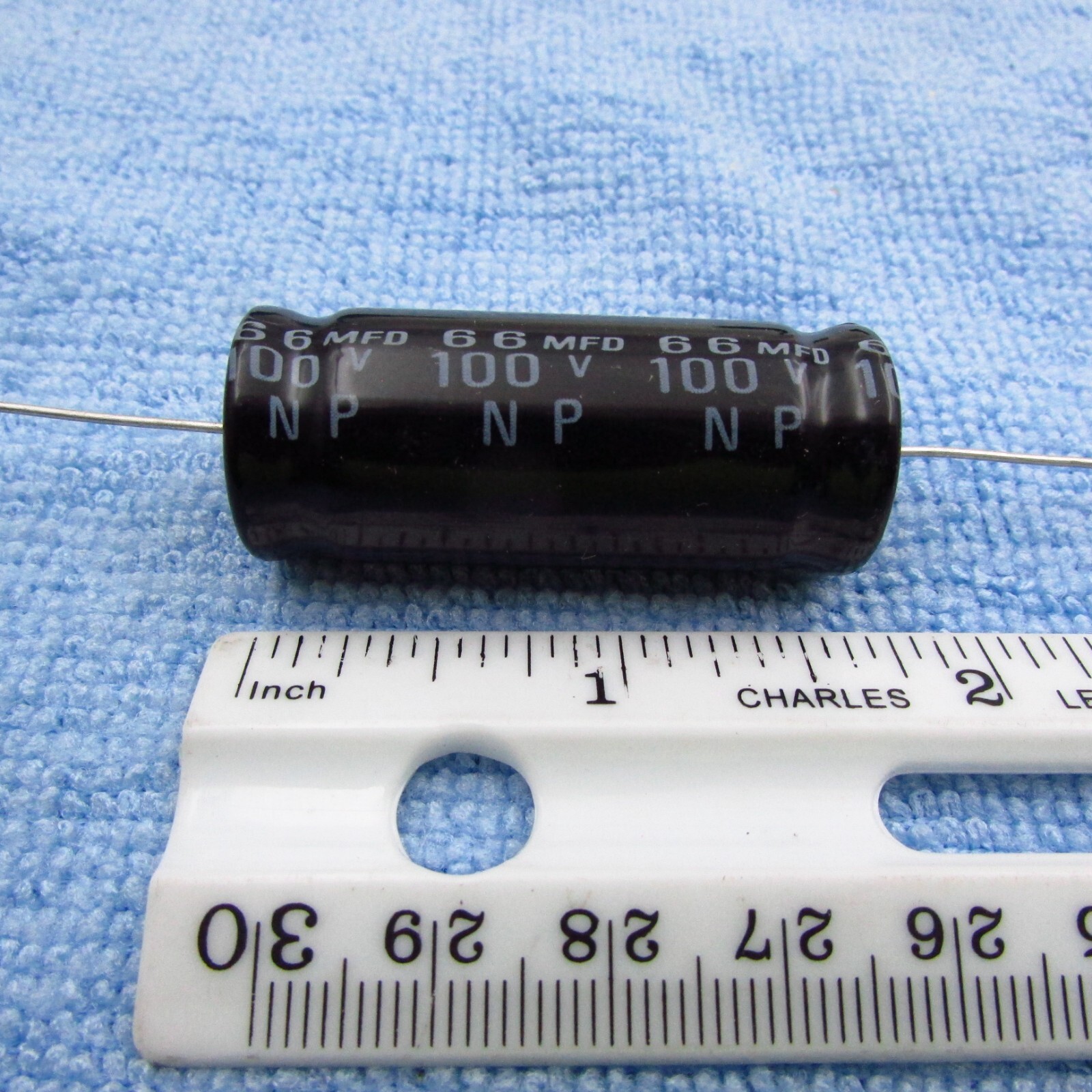 Qty 2 66uF 100V Electrolytic Non-Polarized Speaker Crossover Capacitor