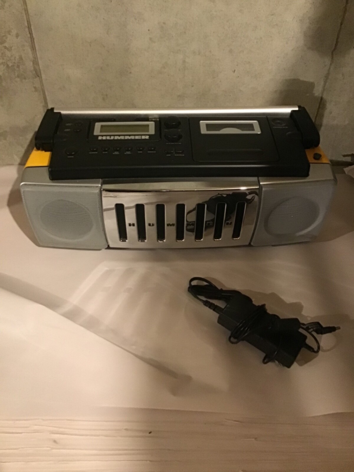 Conair 2004 HUMMER H2 Boombox CD Player Stereo Radio Excellent Condition