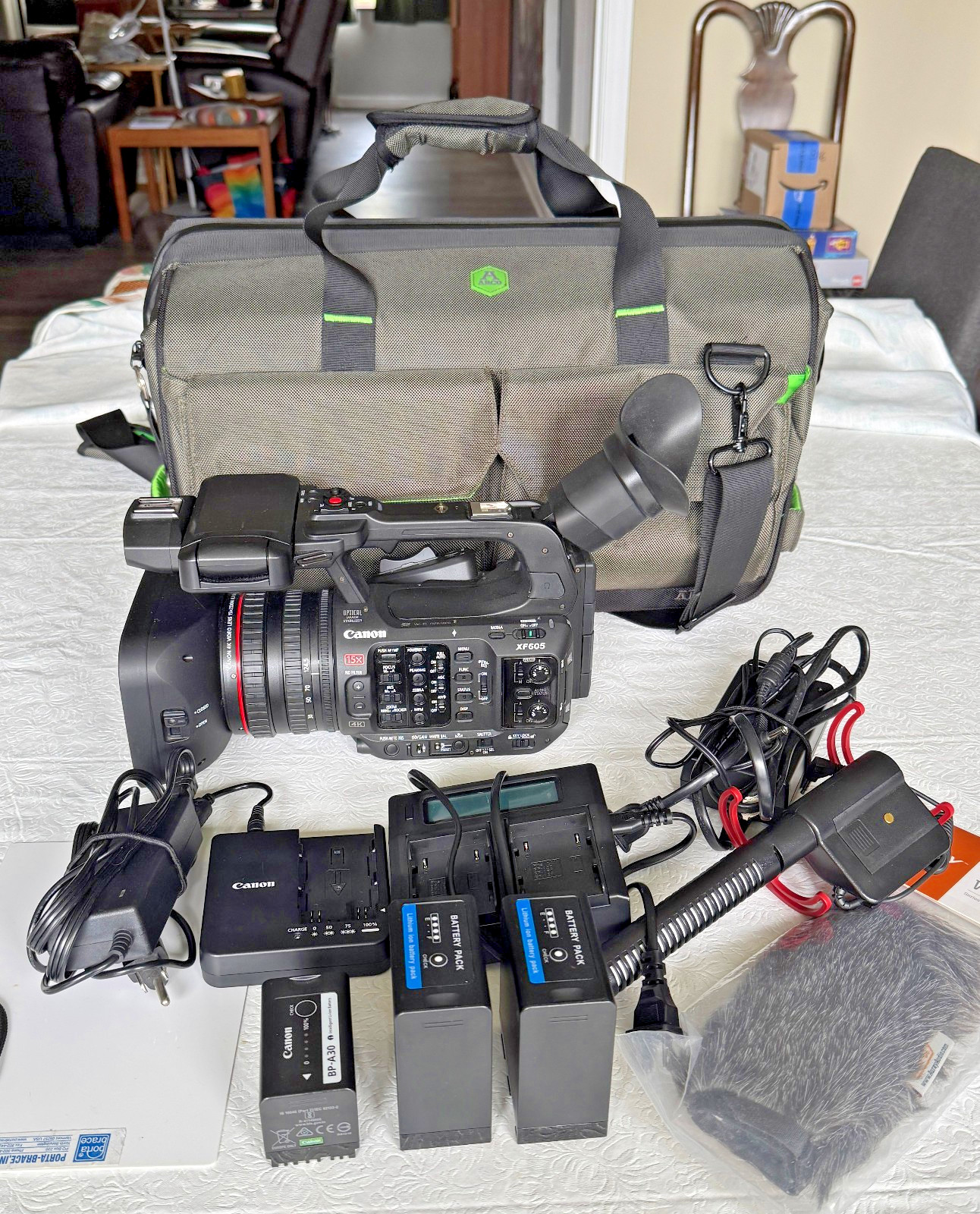Canon XF605 XF Series Professional 4K UHD Camcorder 15x Zoom HDMI USB